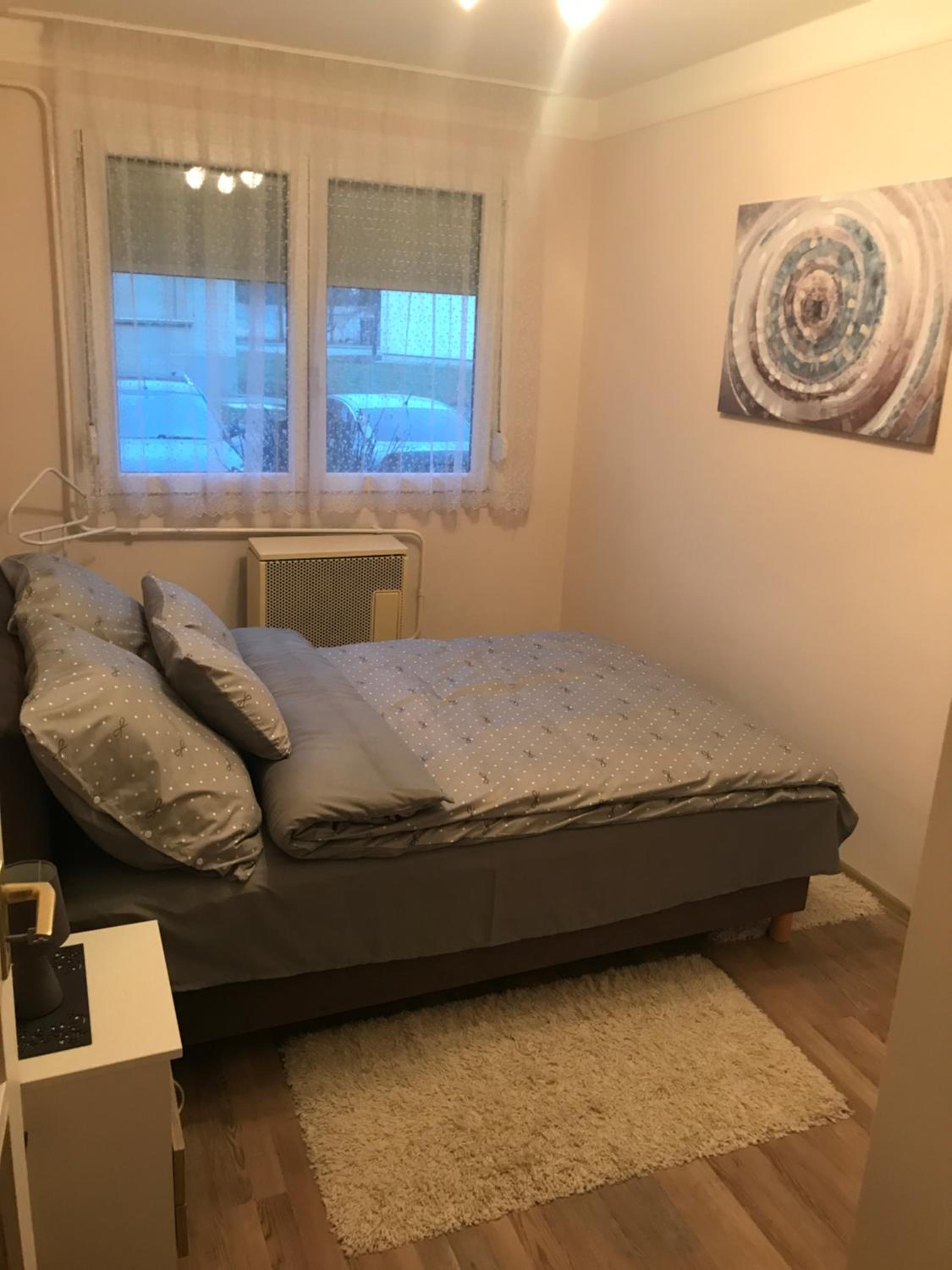 Apartment photo 2