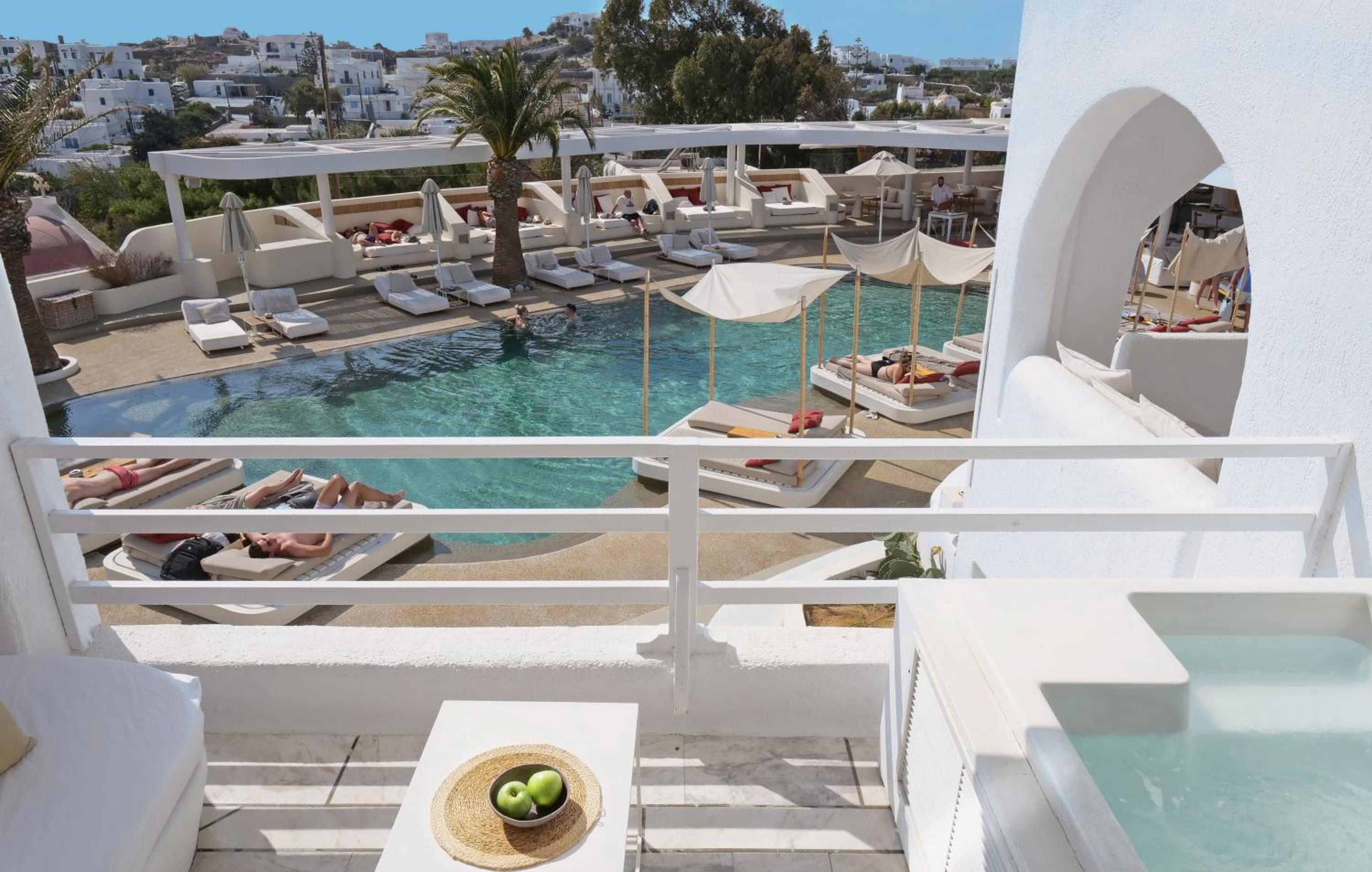 Cocoon Room / Pool View Jacuzzi - Photo 2