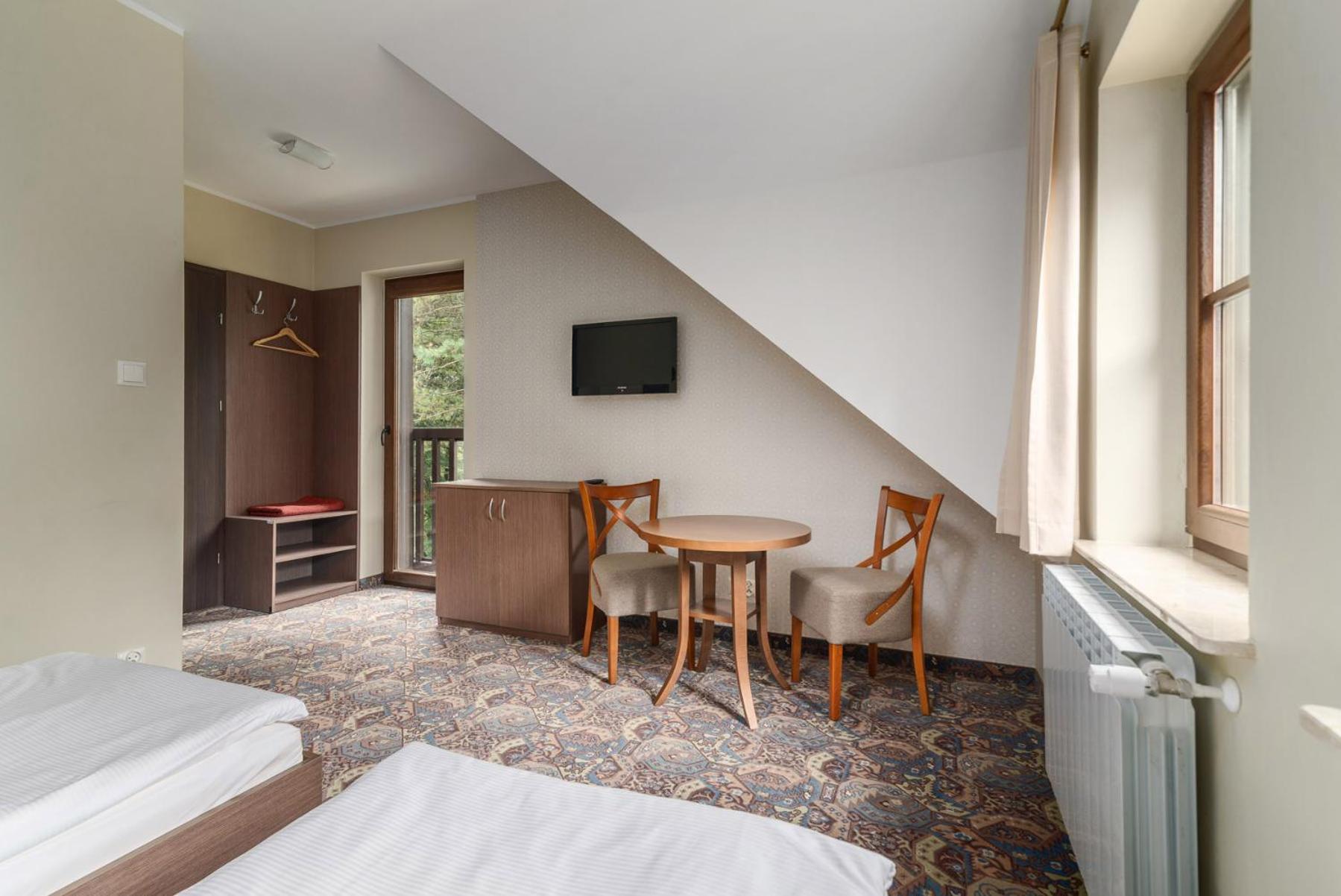 Economy Double Room - Photo 7