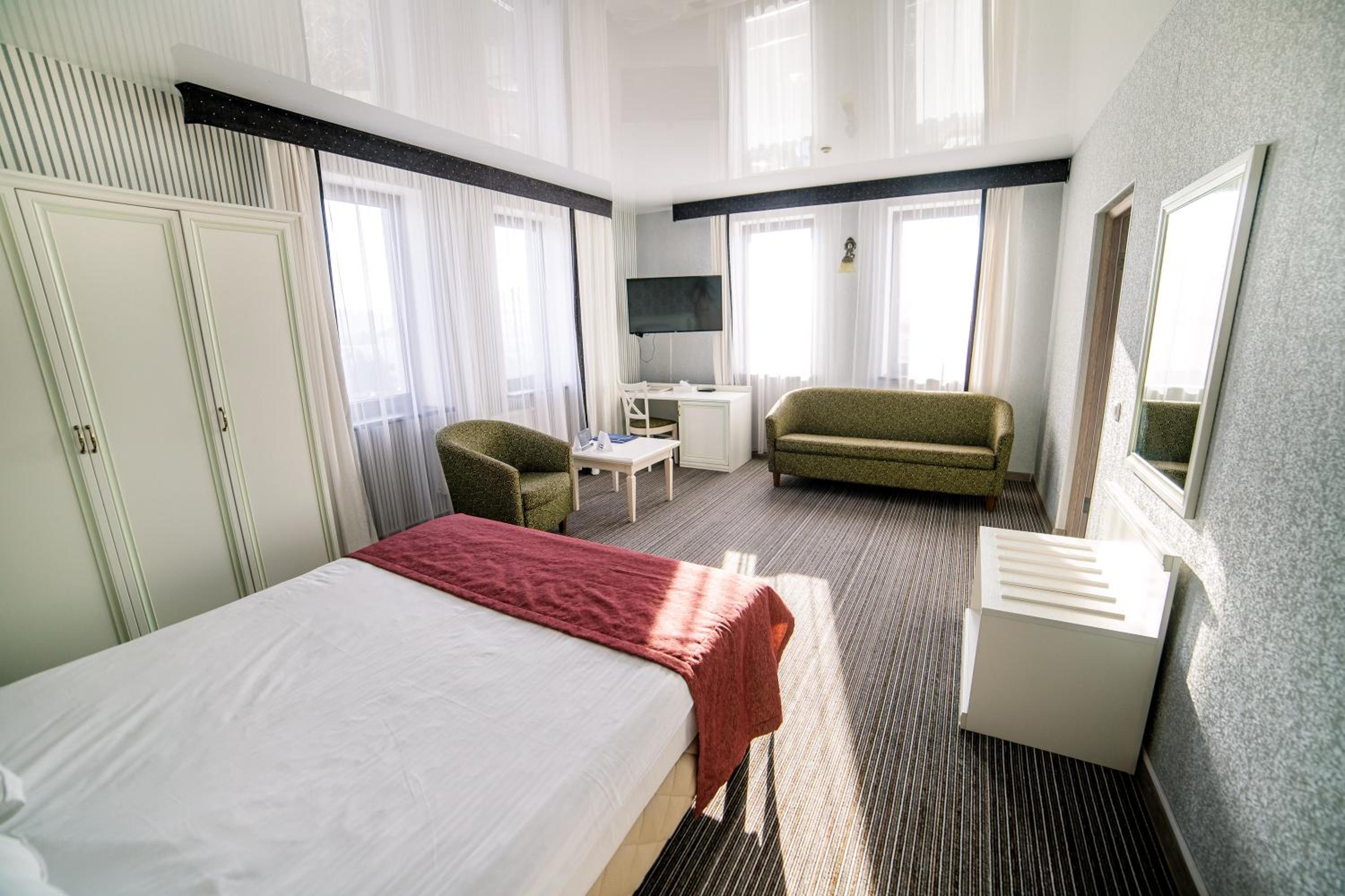 One-Bedroom Apartment, photo 7