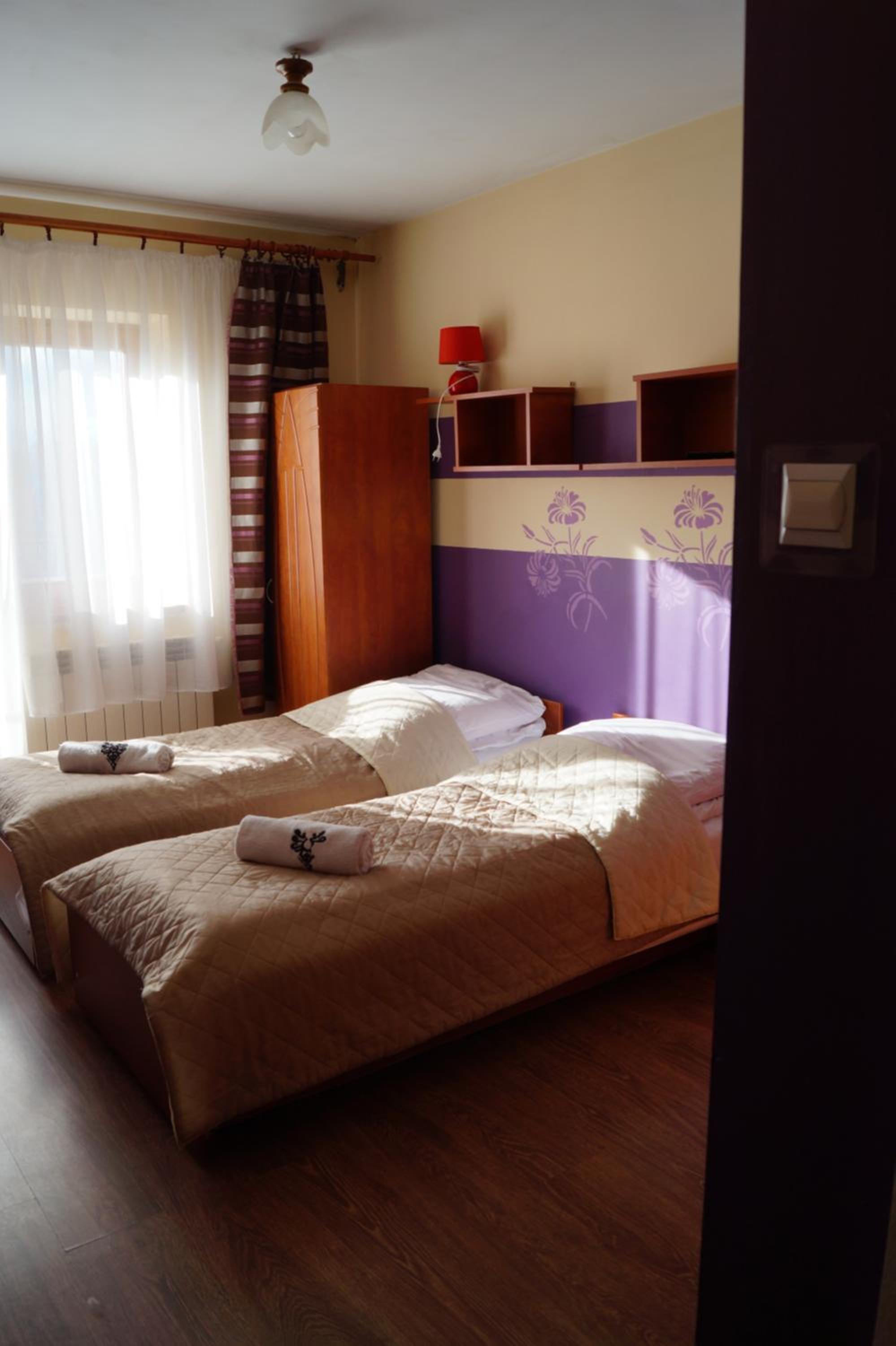 Twin Room with Mountain View - Photo 8
