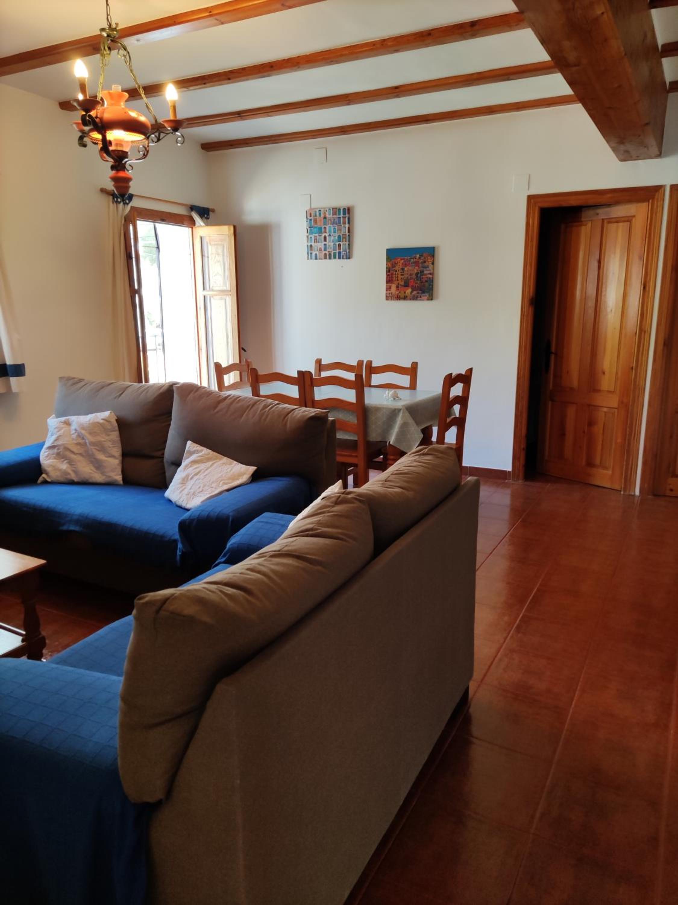 Three-Bedroom Apartment (6 Adults)