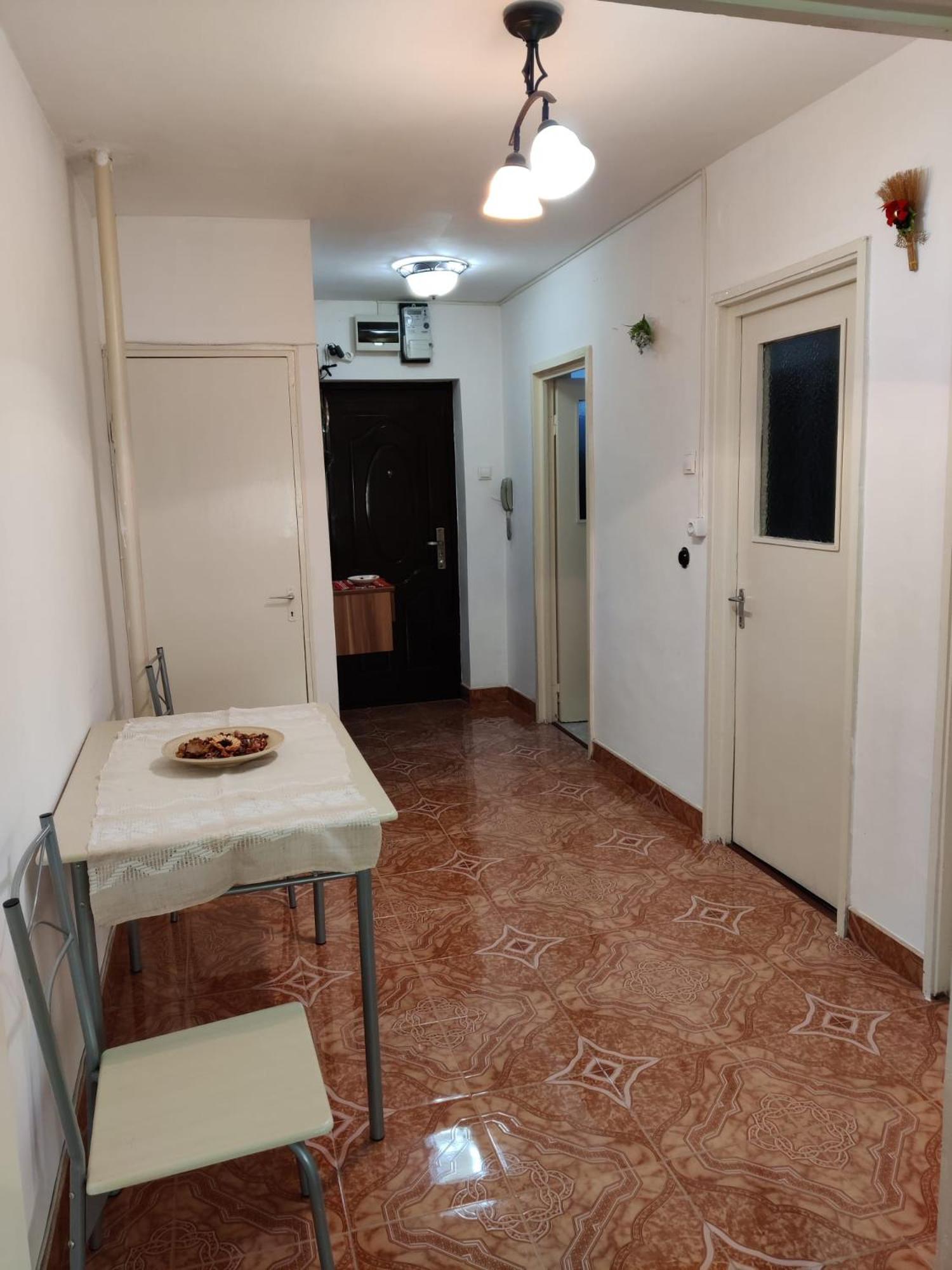 One-Bedroom Apartment - Photo 6