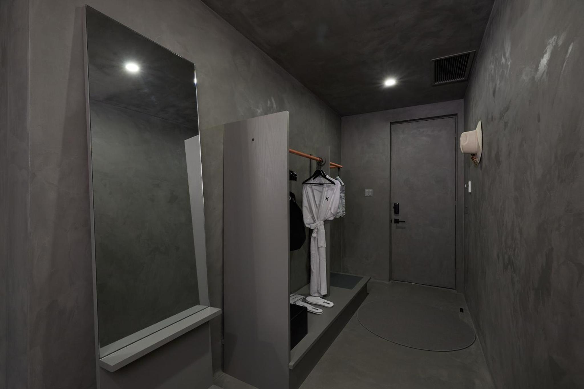 Studio - Photo 21