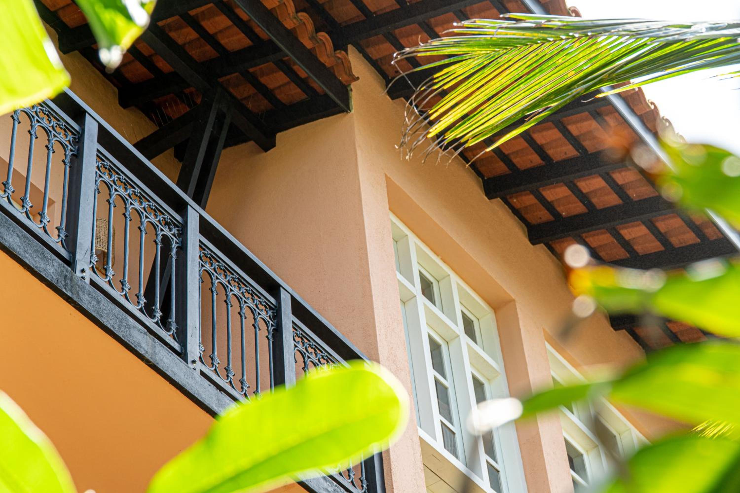 Deluxe Double Room with Balcony and Sea View