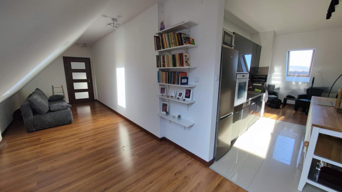 Three-Bedroom Apartment - Photo 76