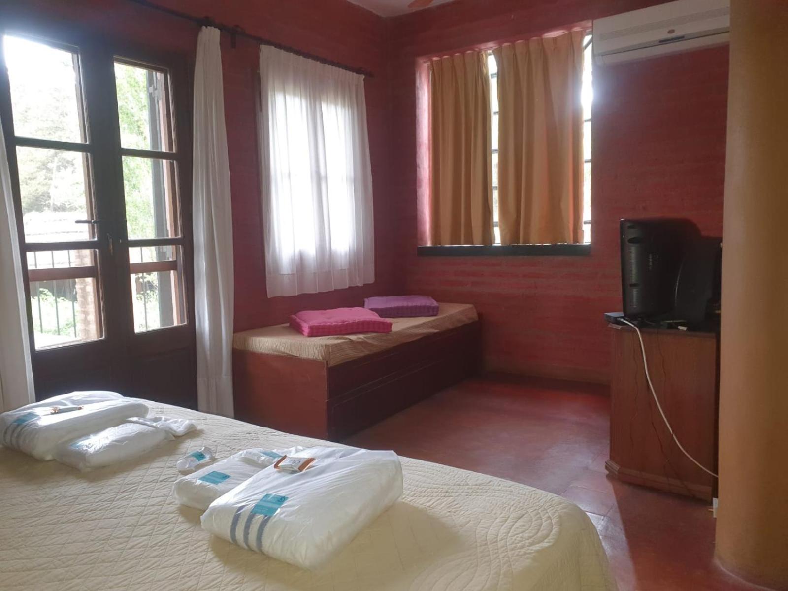 Deluxe Triple Room photo 3