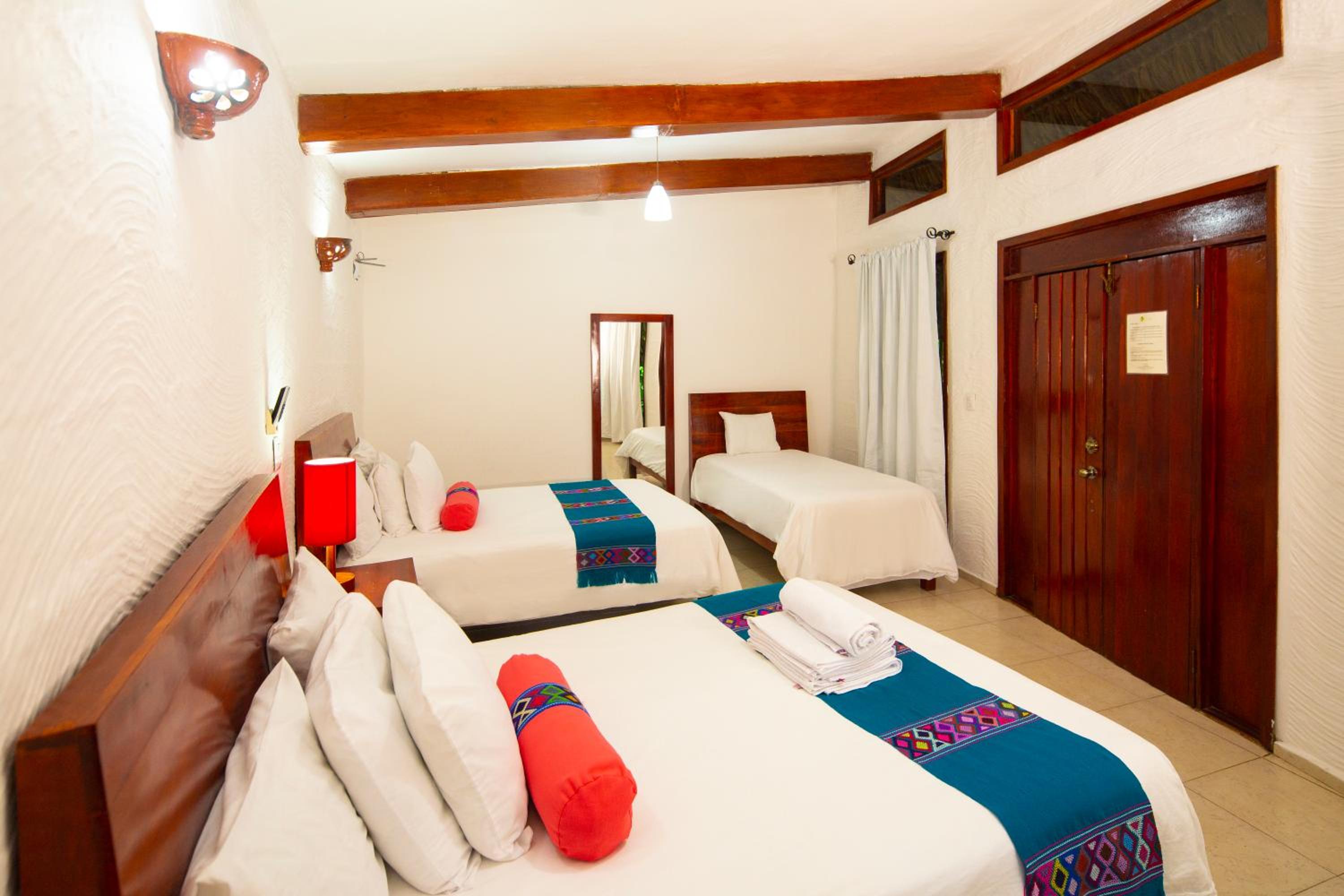 Quintuple Room (5 Adults) - Photo 1