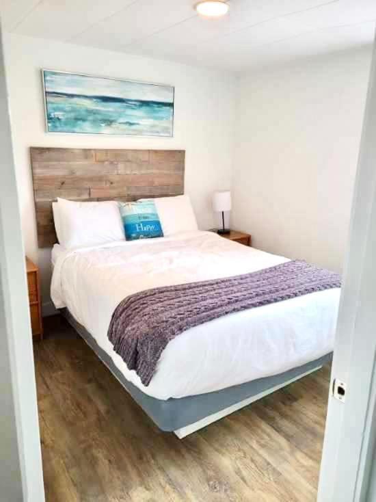 One-Bedroom Cottage