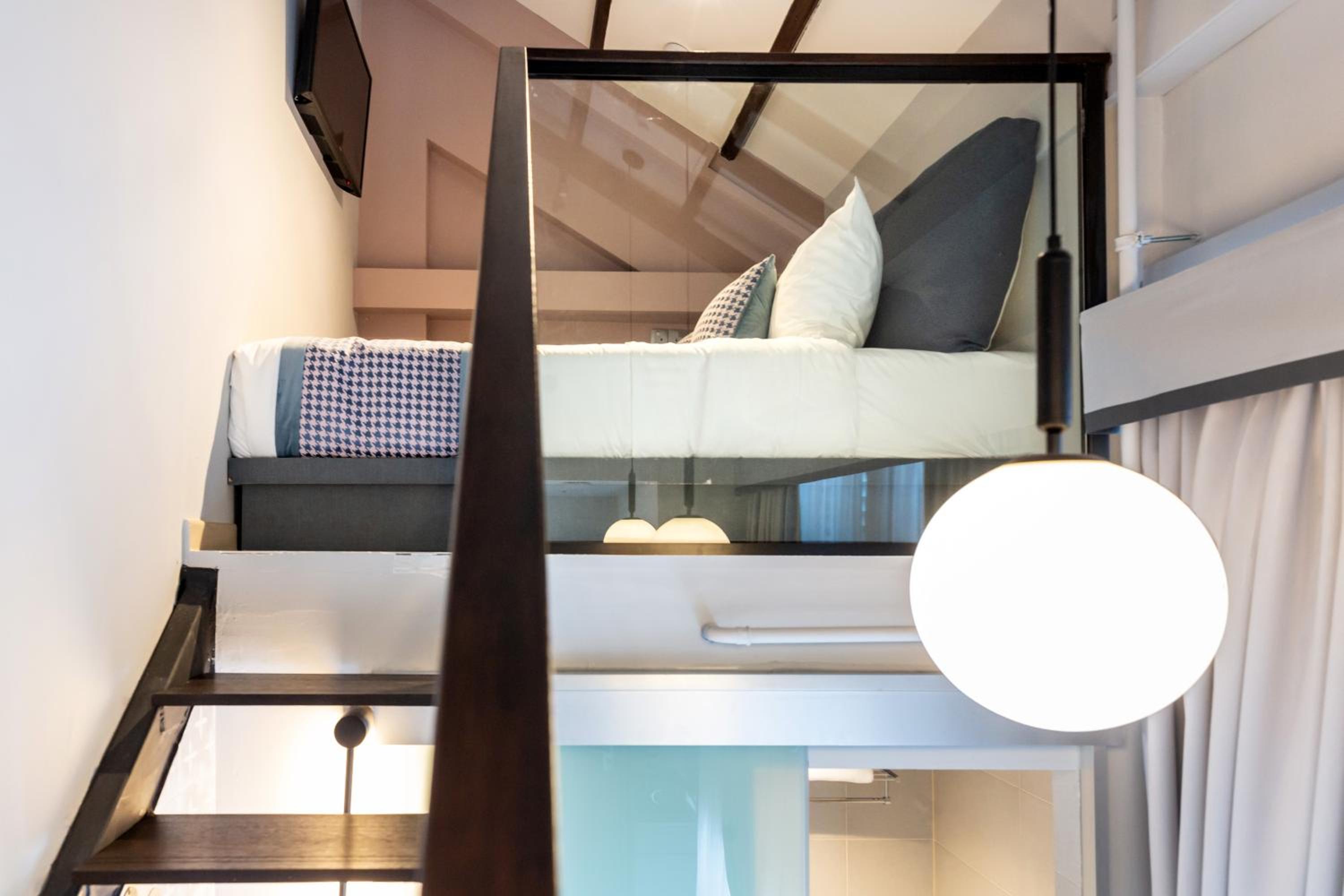 Loft with Balcony photo 3