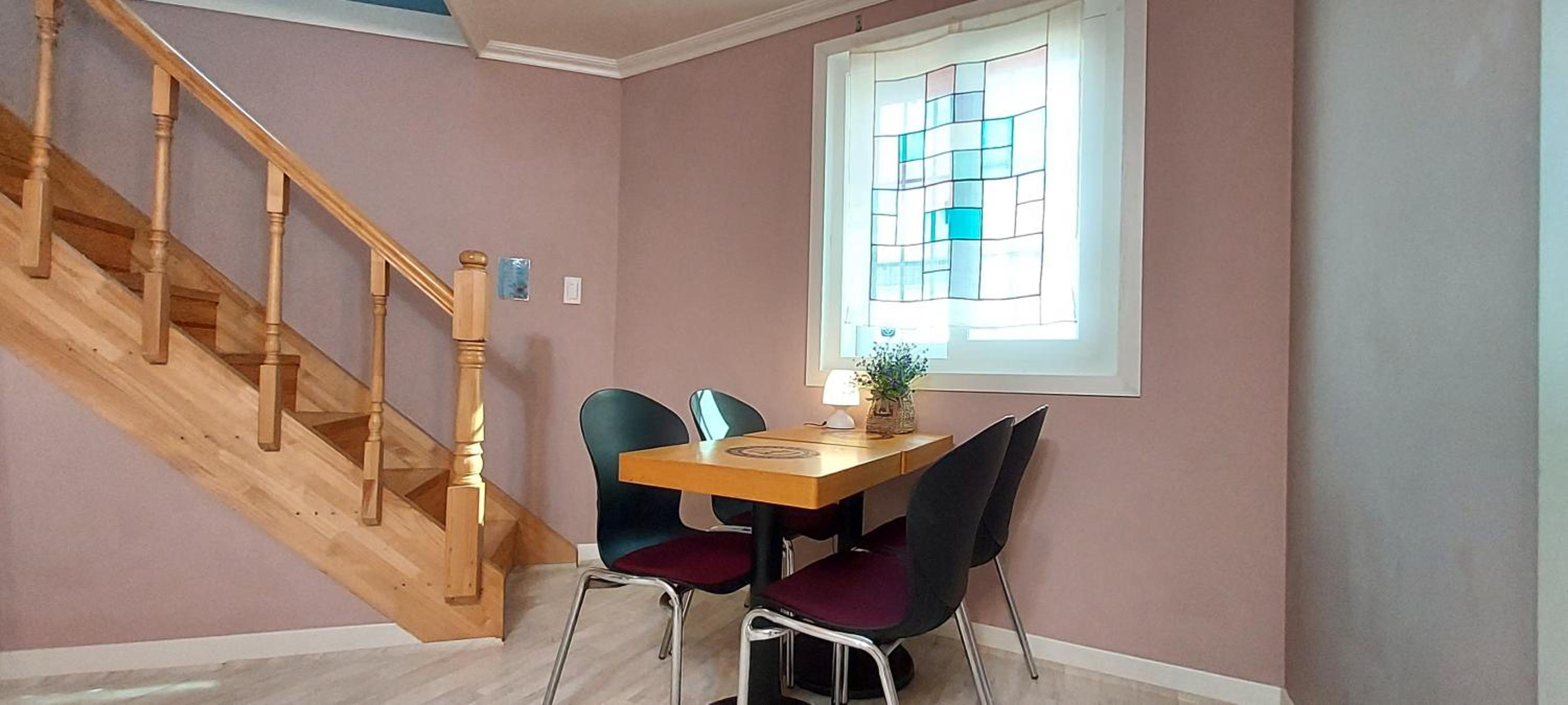 Family Room - Photo 16