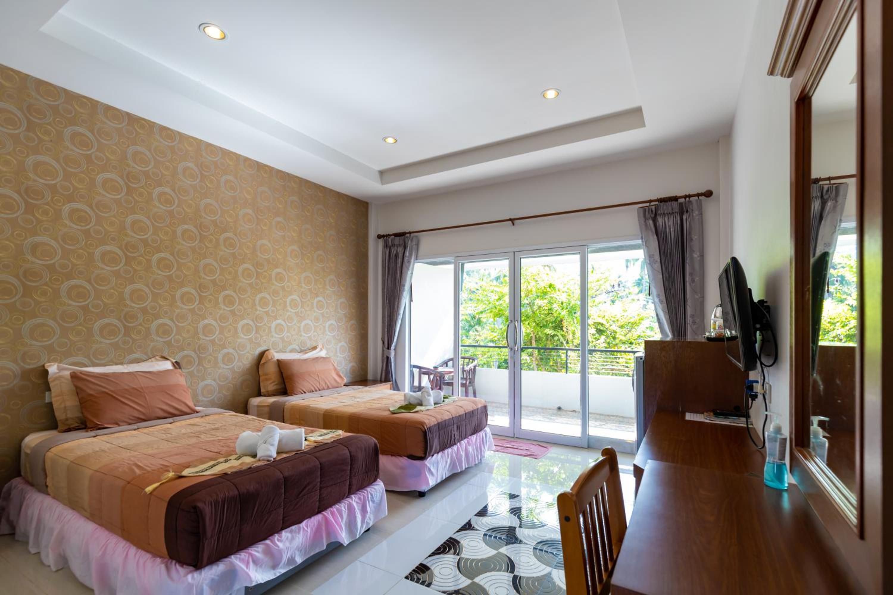 Superior Twin Room - Photo 7