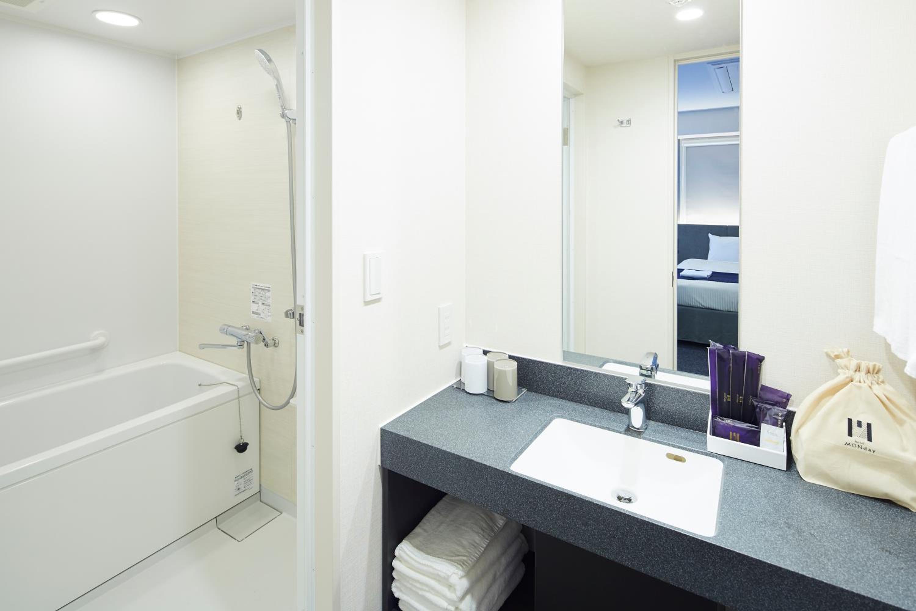 Deluxe Twin Room with Extra Bed
