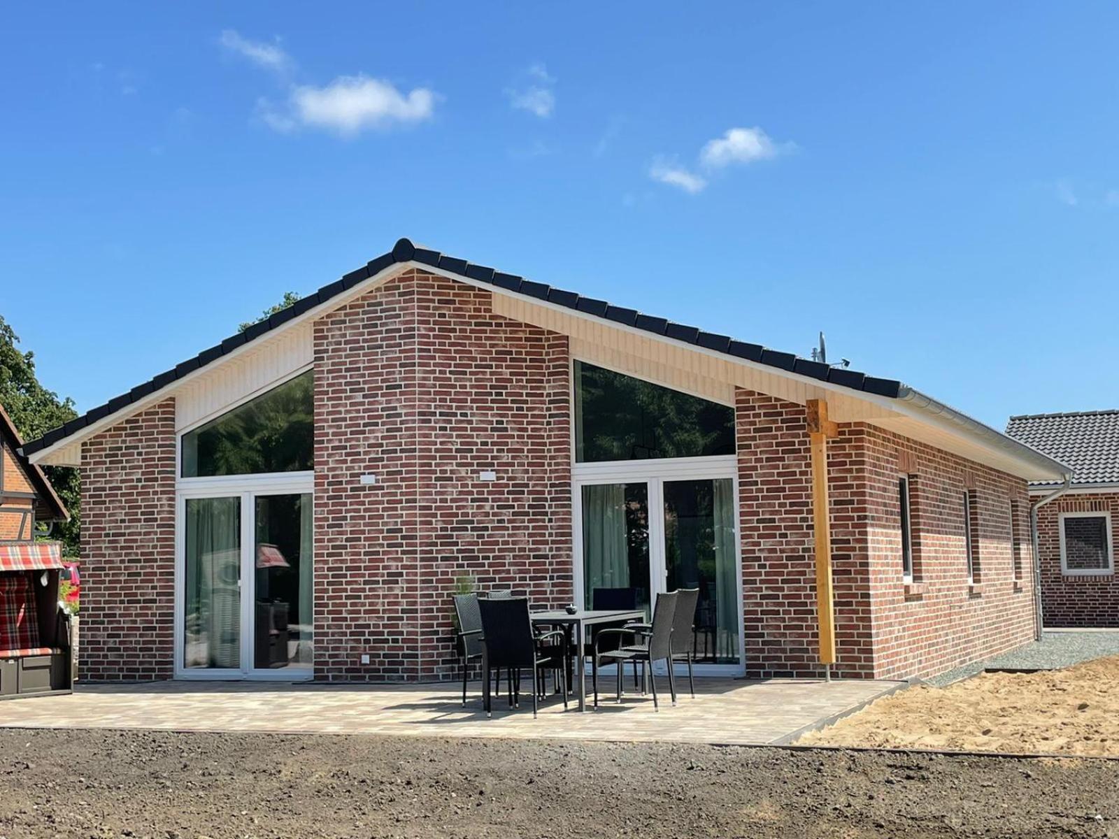 Three-Bedroom House photo 2