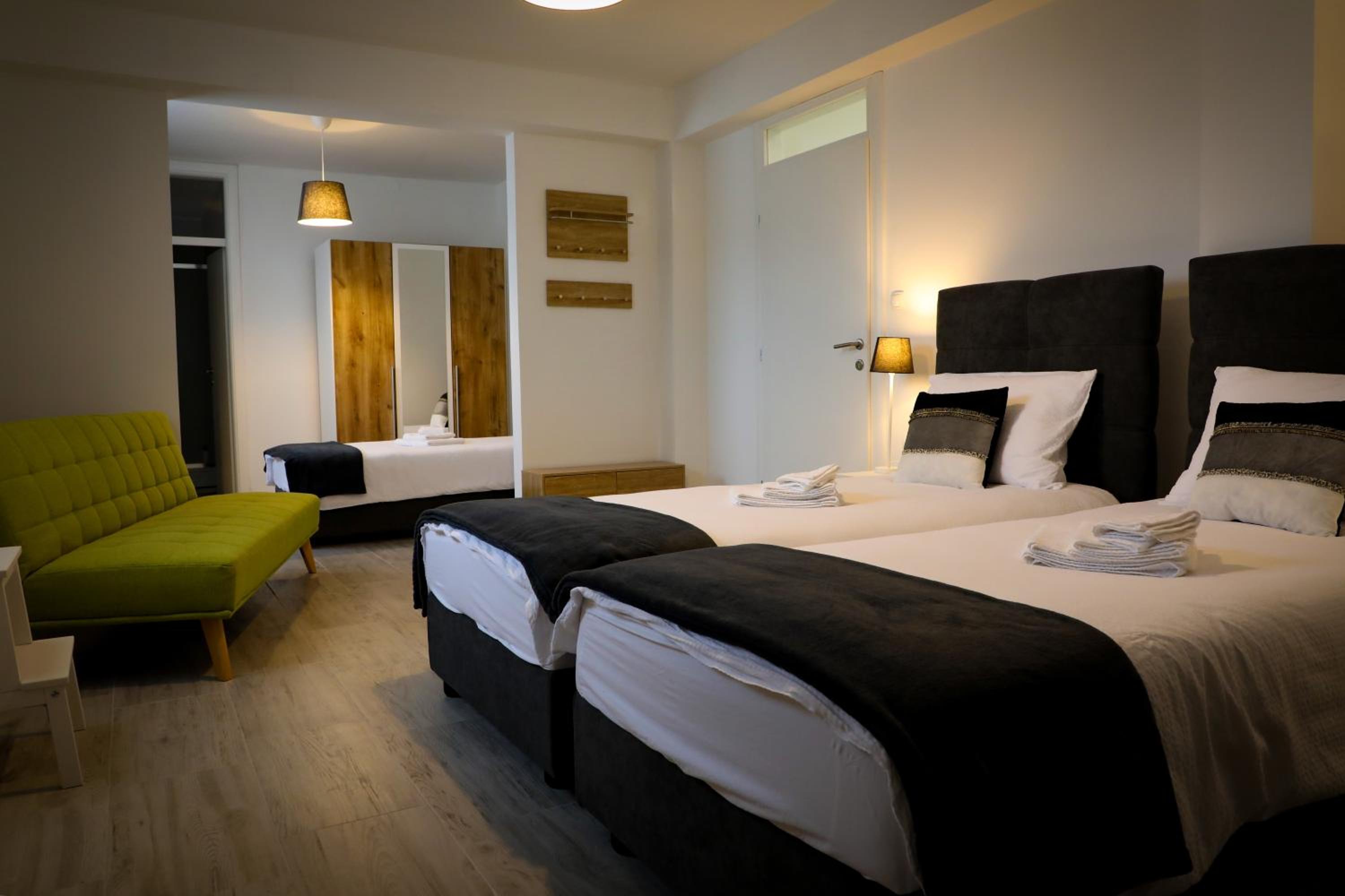Triple Room with Private Bathroom photo 1