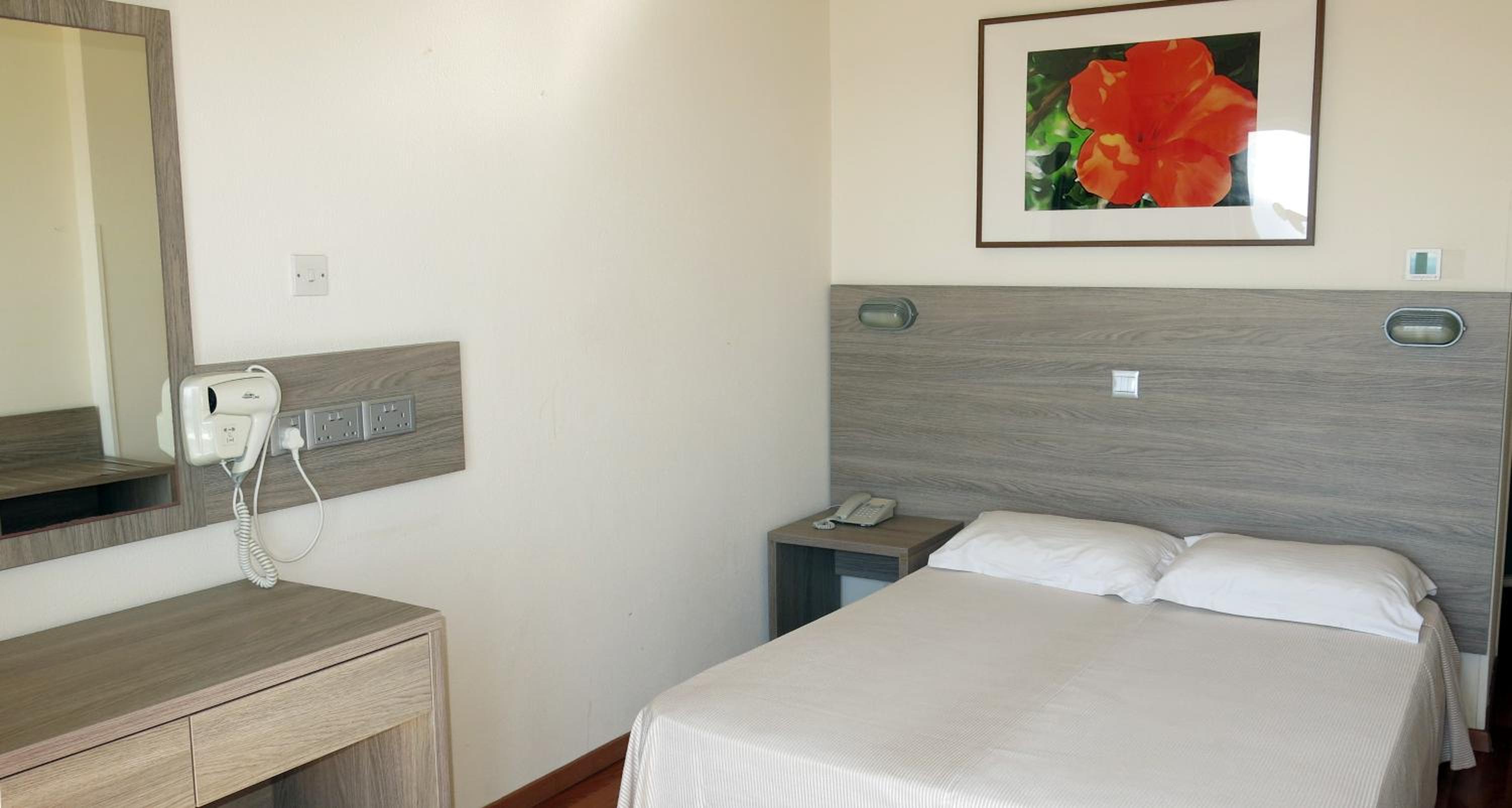Single Room with Pool View photo 3