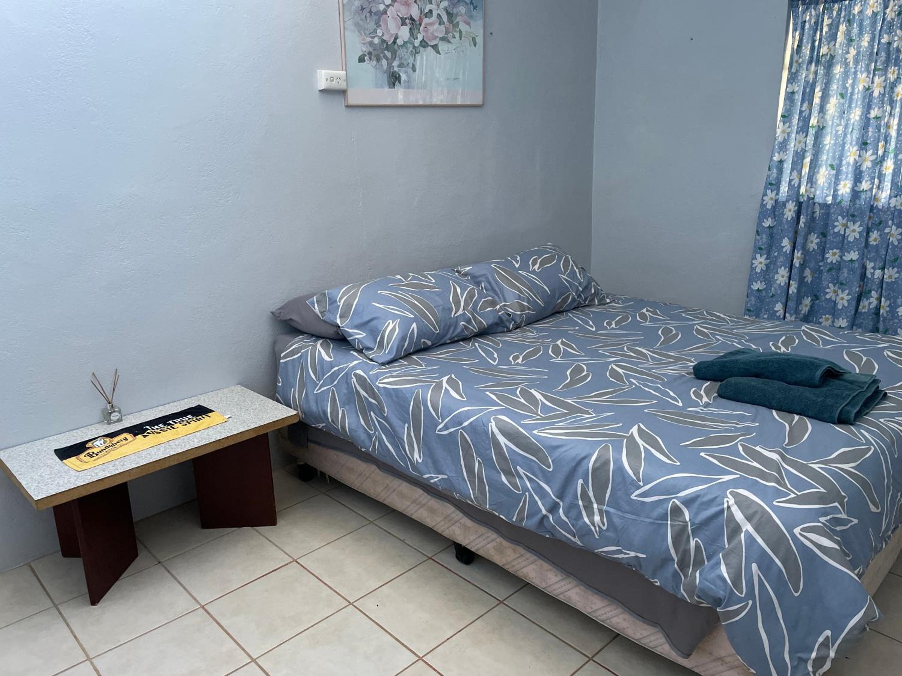 Three-Bedroom House photo 3