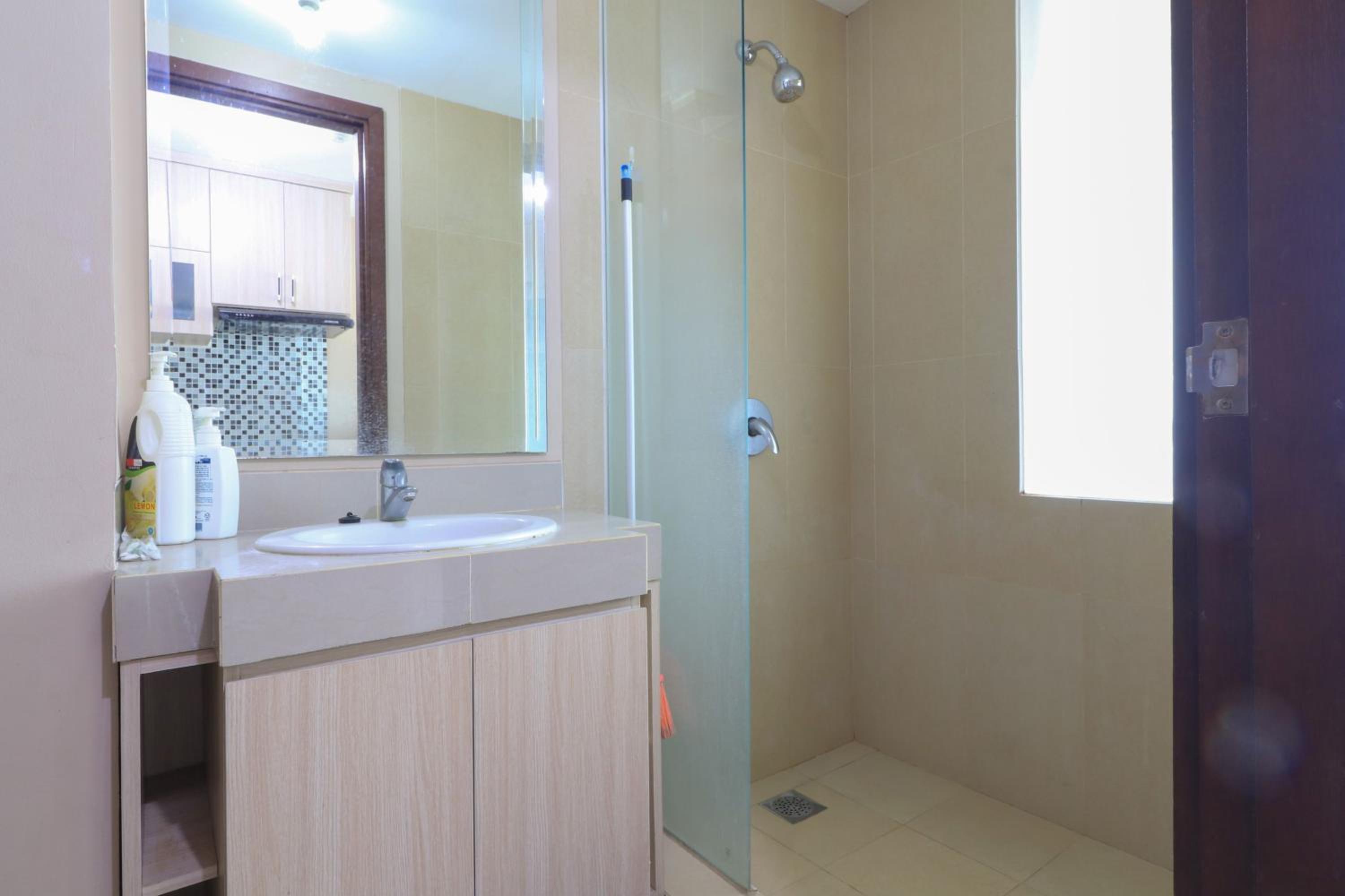 One-Bedroom Apartment - Photo 18
