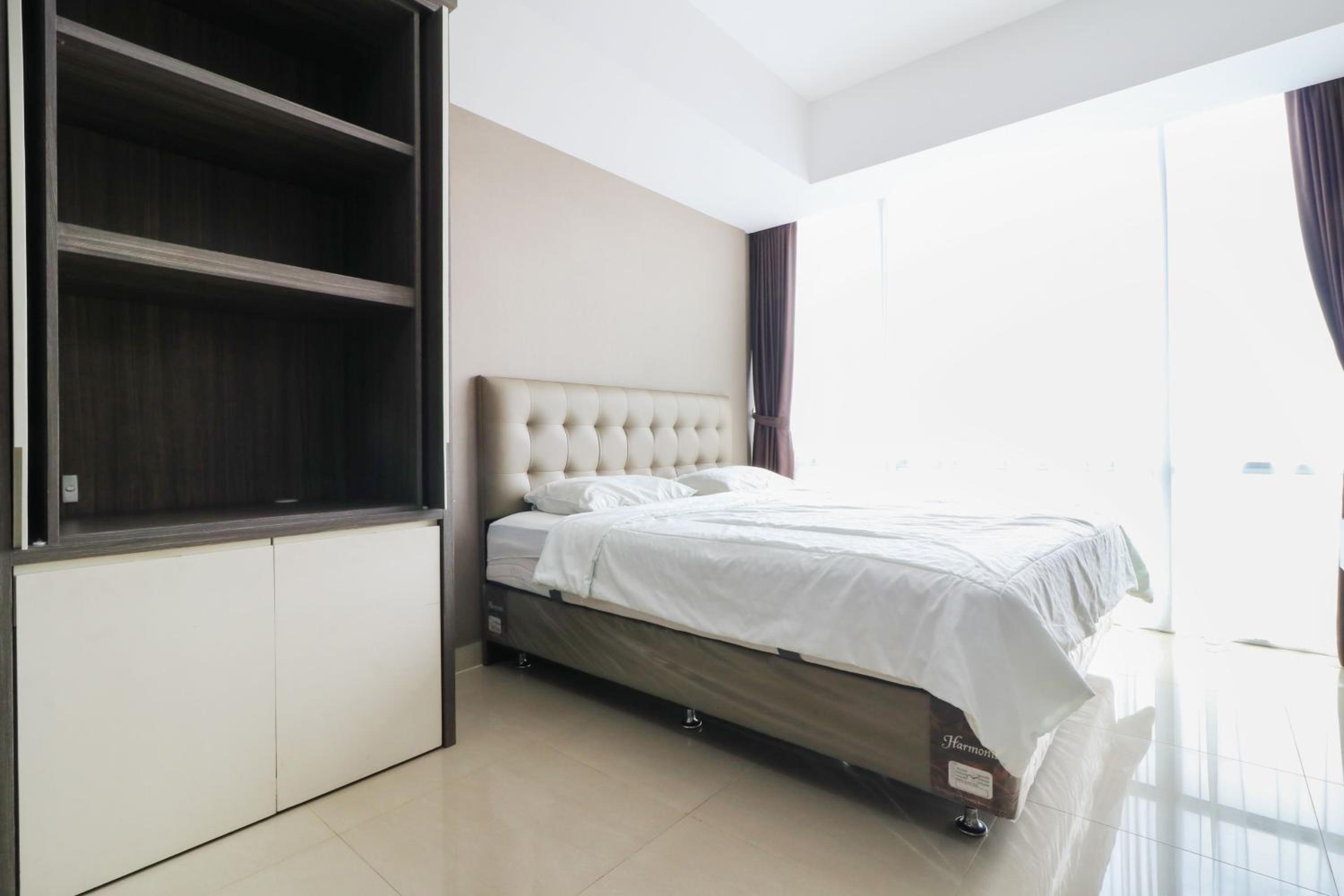 Two-Bedroom Apartment - Photo 7