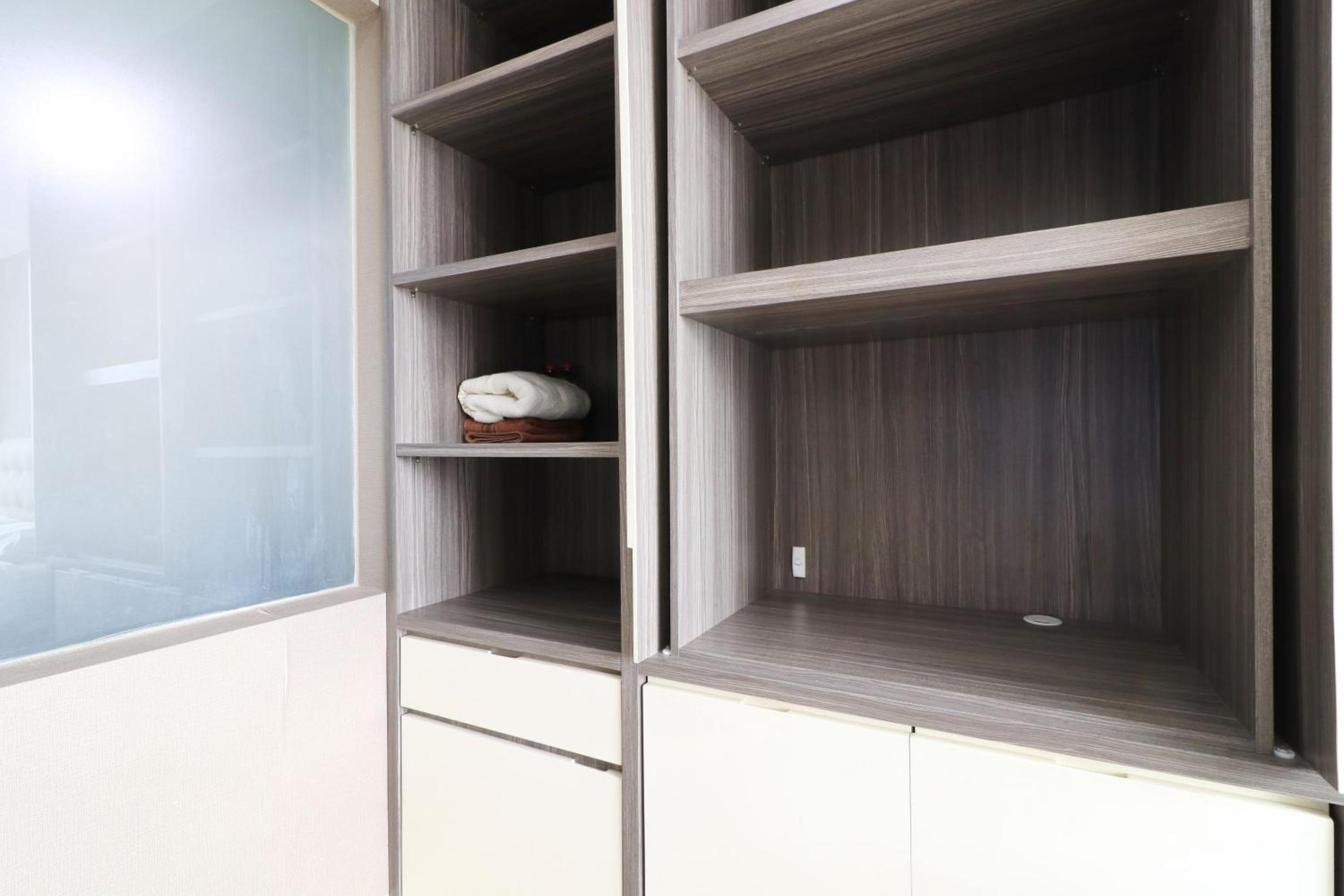 Two-Bedroom Apartment - Photo 9