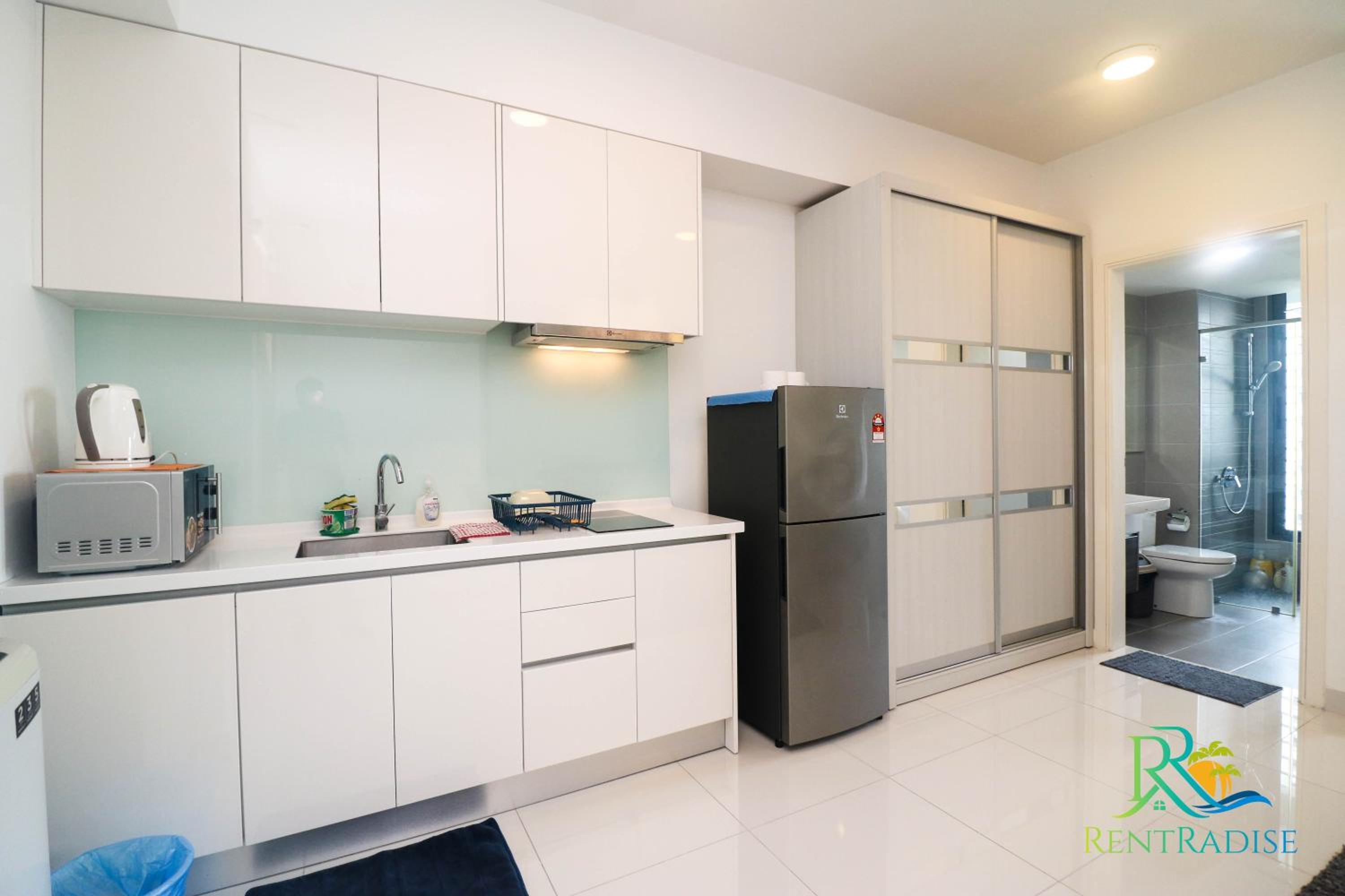 Apartment with Balcony - Photo 8