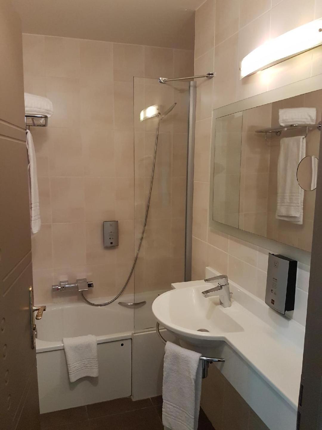 Double Room - Photo 2