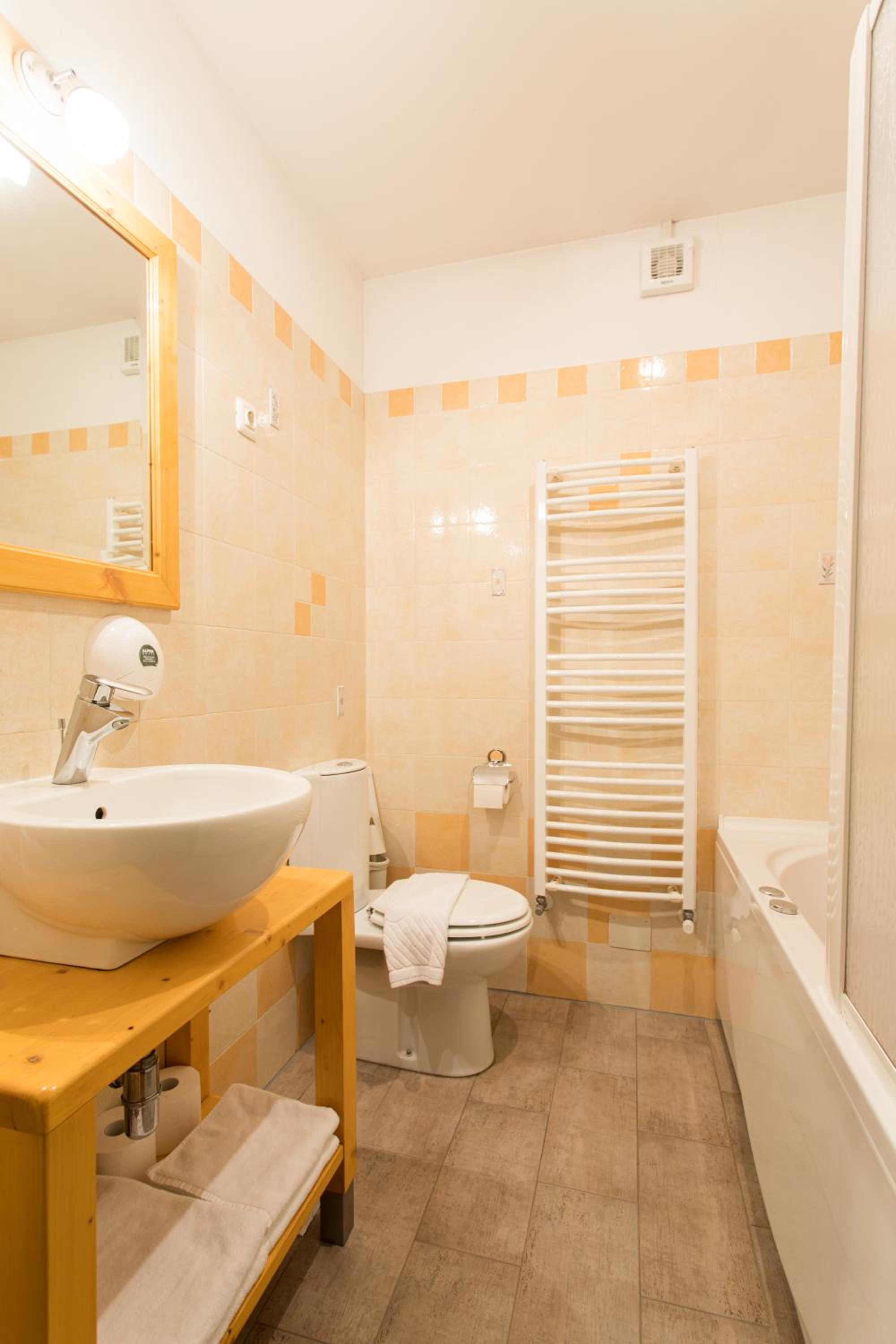 Deluxe Double Room - Photo 4