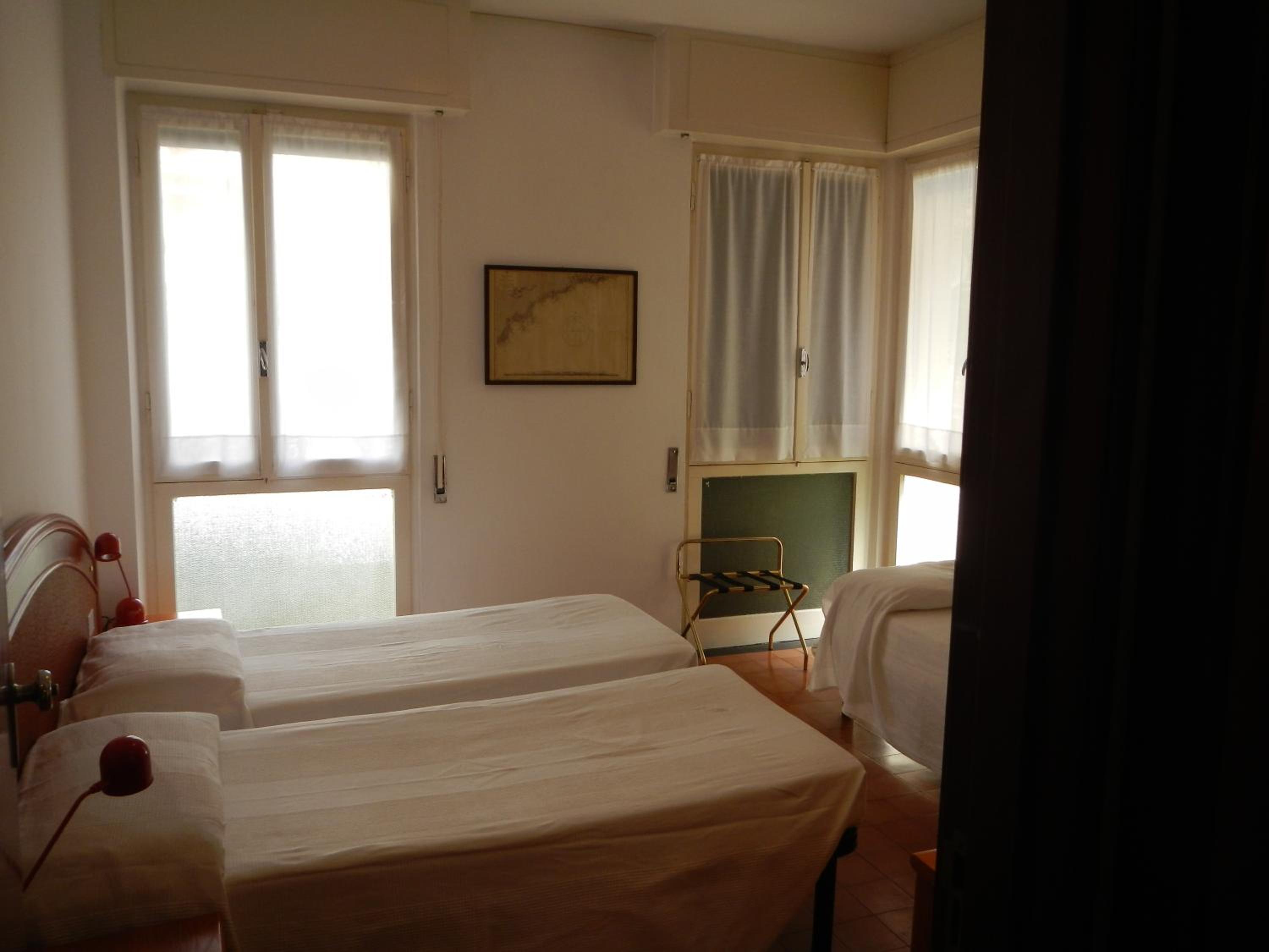 Budget Triple Room photo 3