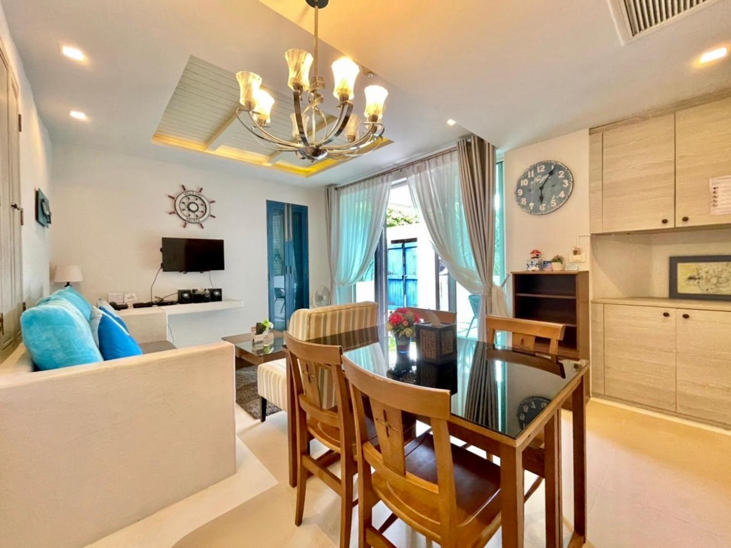 Apartment with Garden View - Photo 9