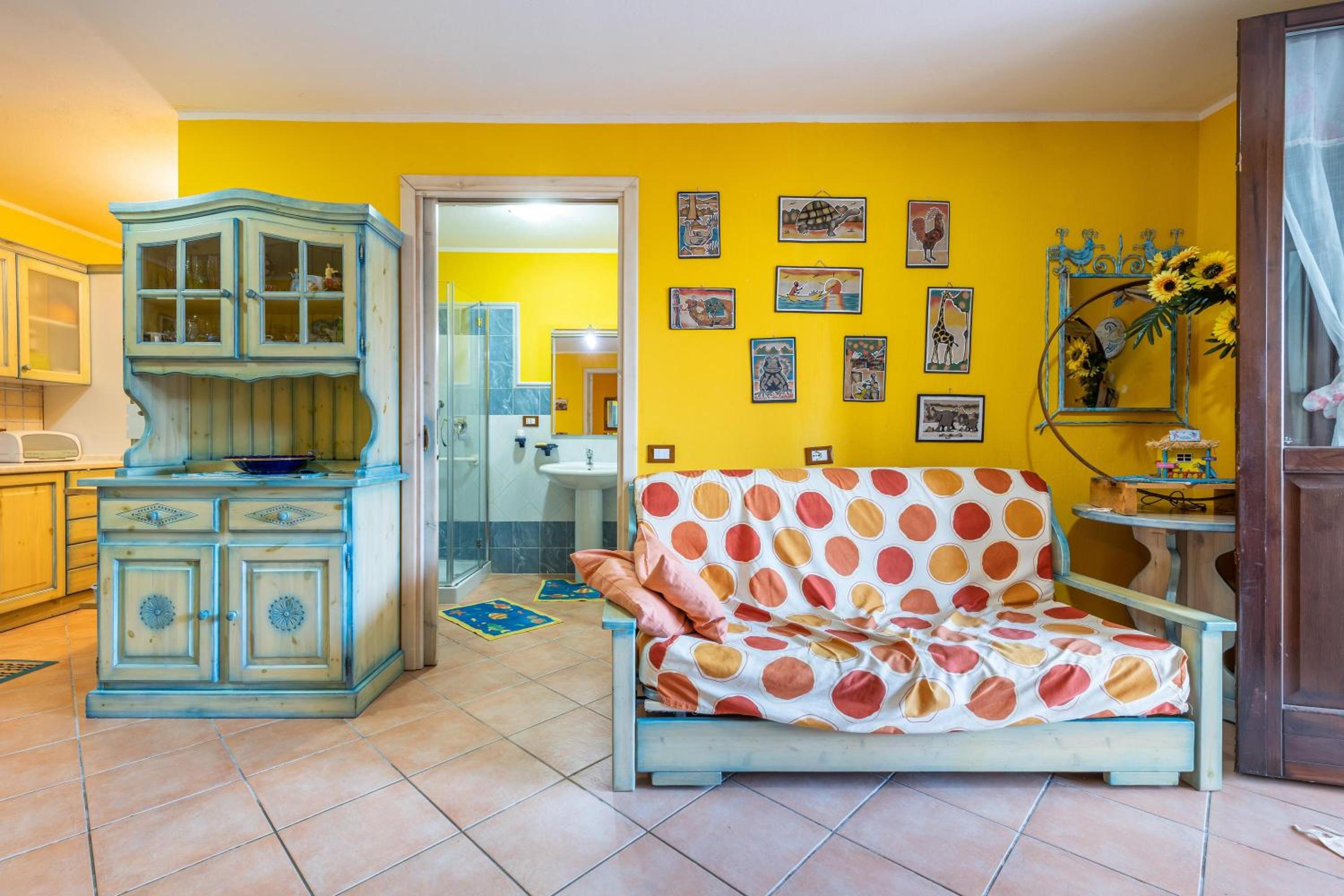 One-Bedroom House photo 1
