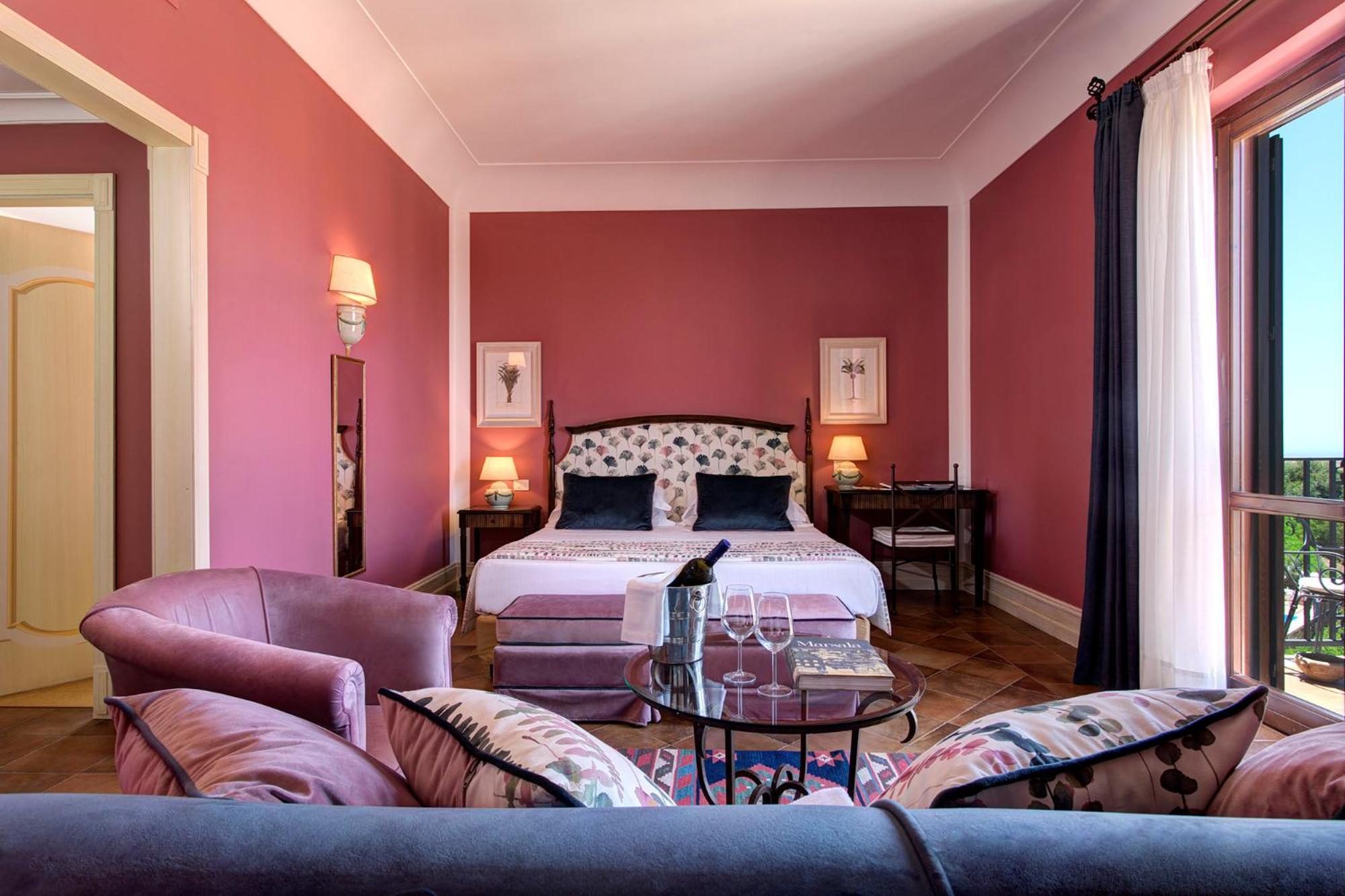 Junior Suite with Balcony and Sea View