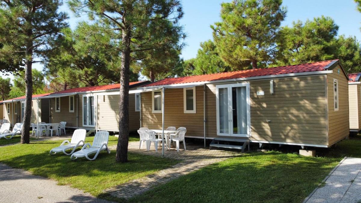Three-Bedroom Mobile Home (6 Adults + 1 Child) photo 1