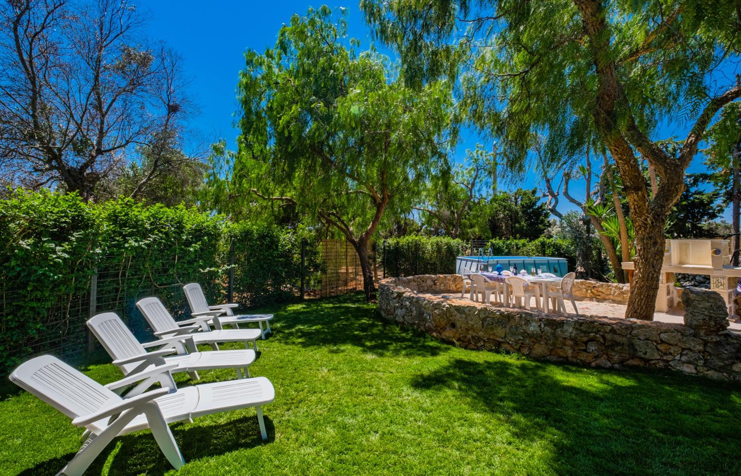 Villa photo 2
