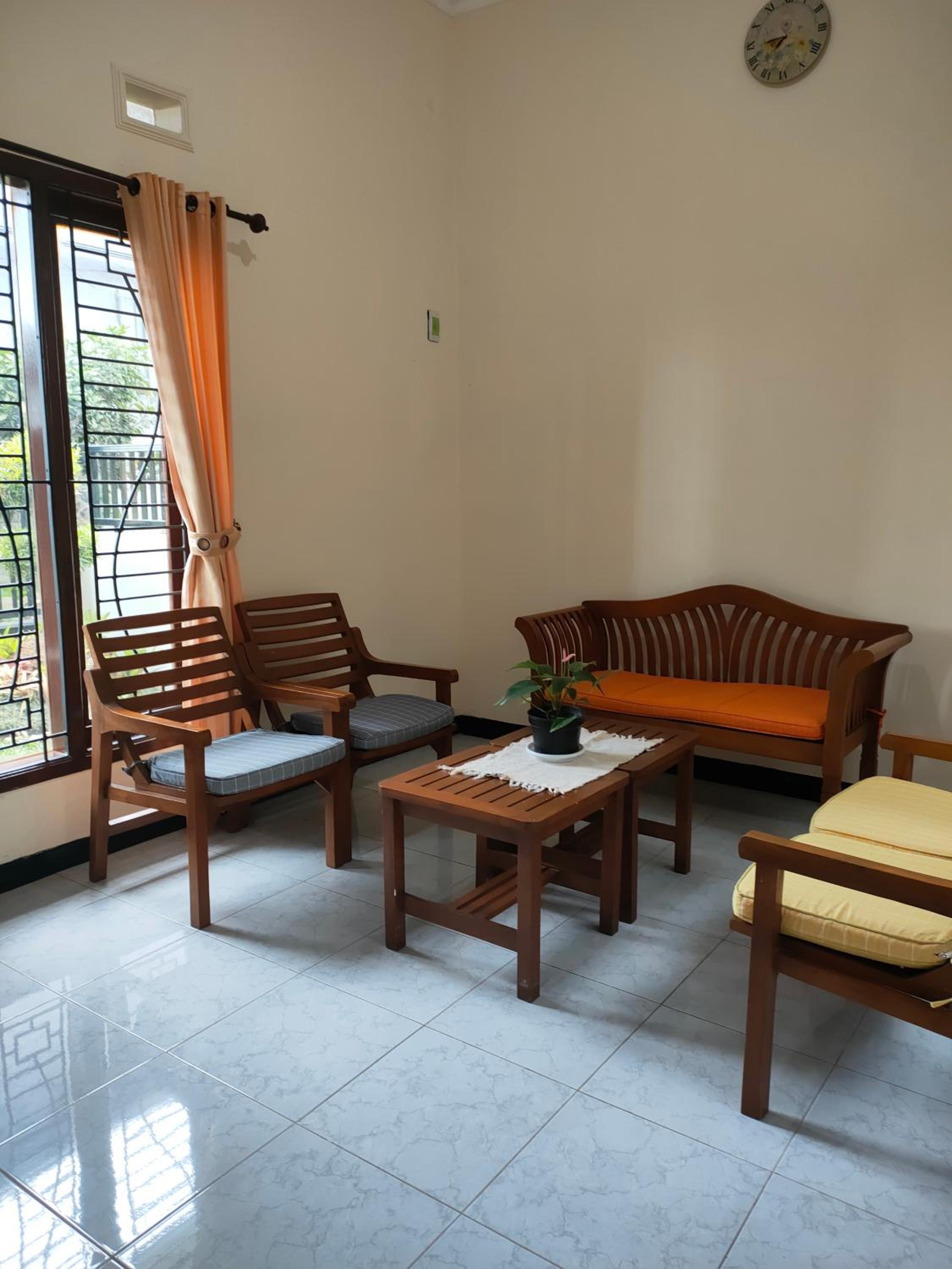 Two-Bedroom House - Photo 6