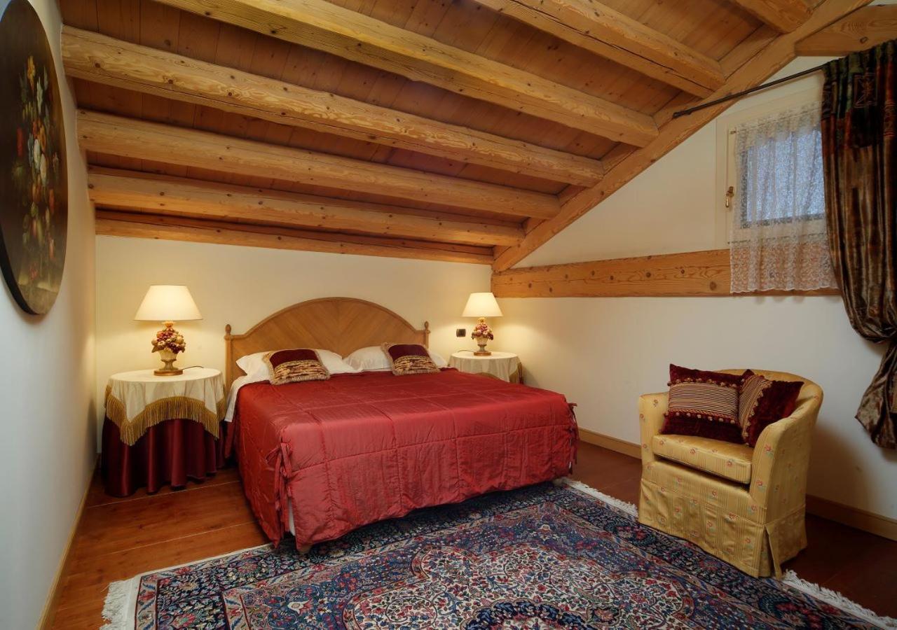 Standard Double Room photo 3