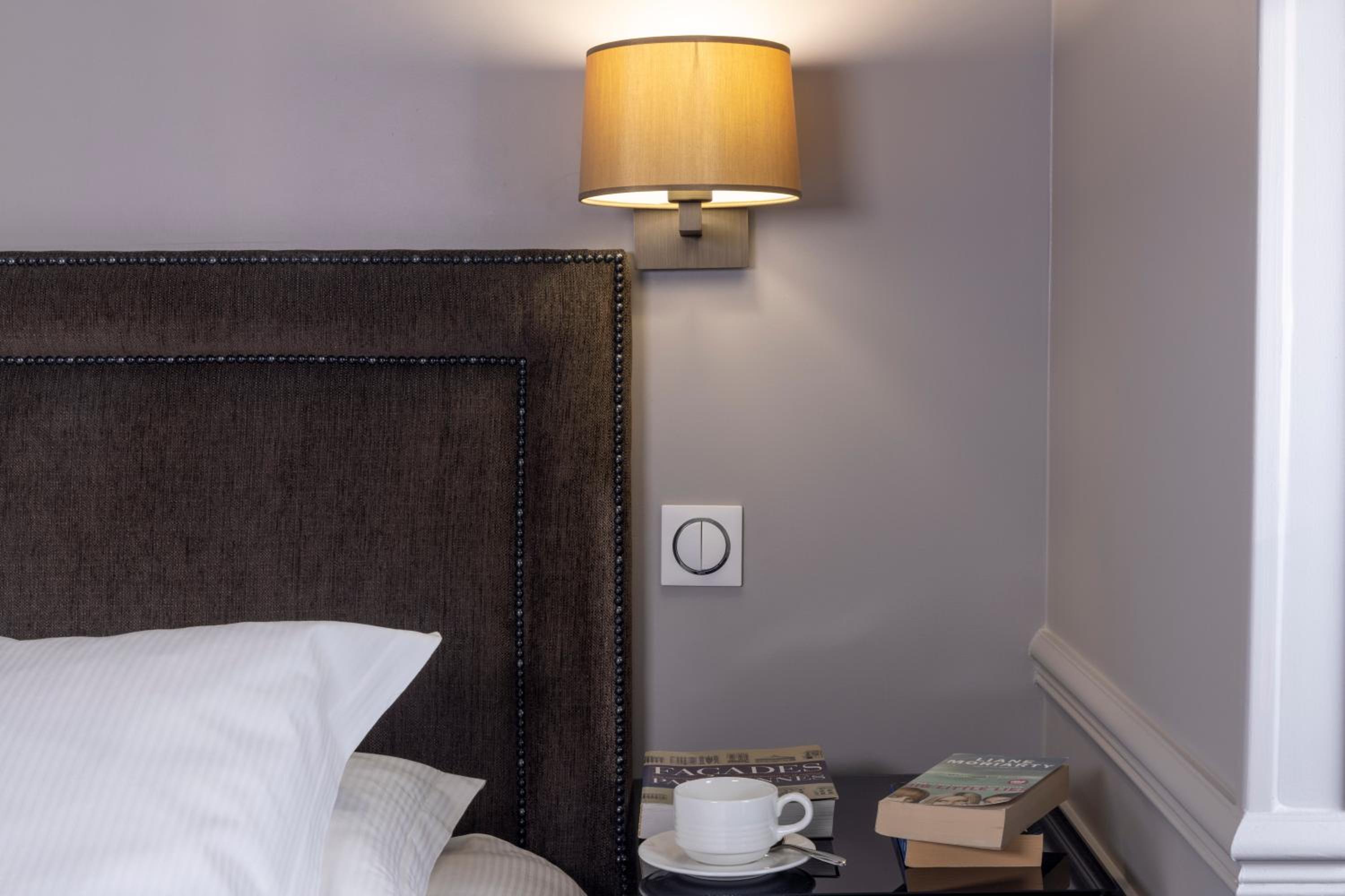 Double or Twin Room with Balcony photo 3