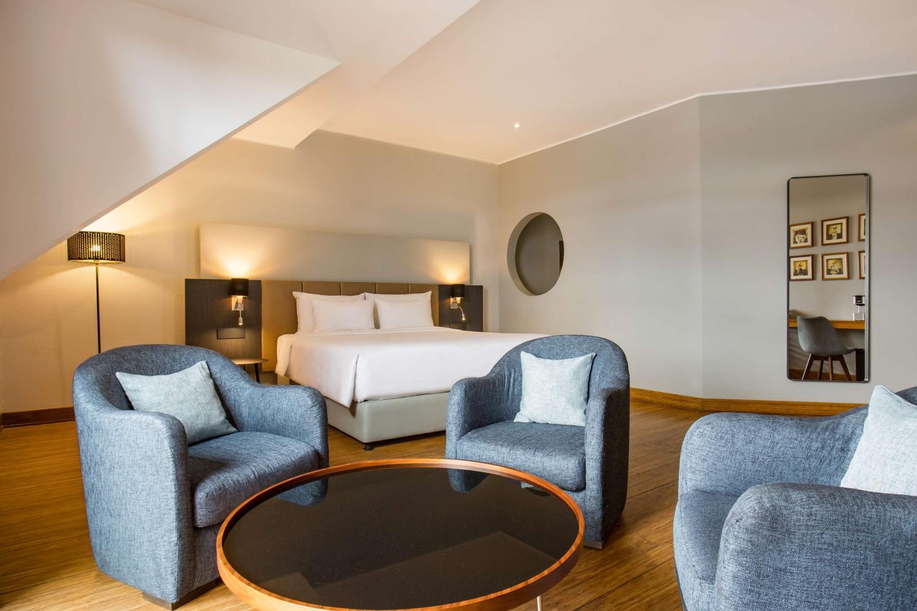 Junior Suite with Balcony photo 2