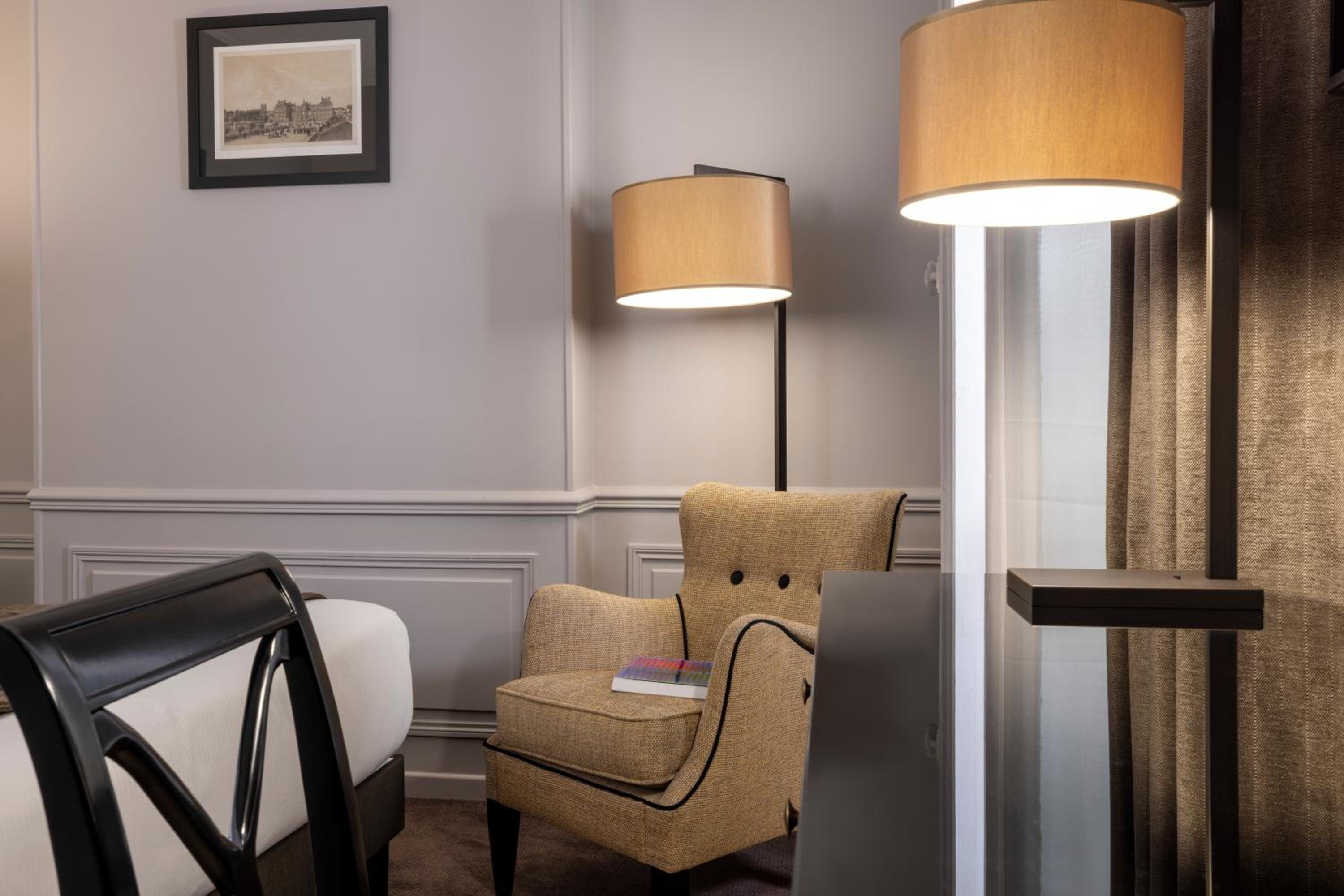 Superior Double or Twin Room photo 2