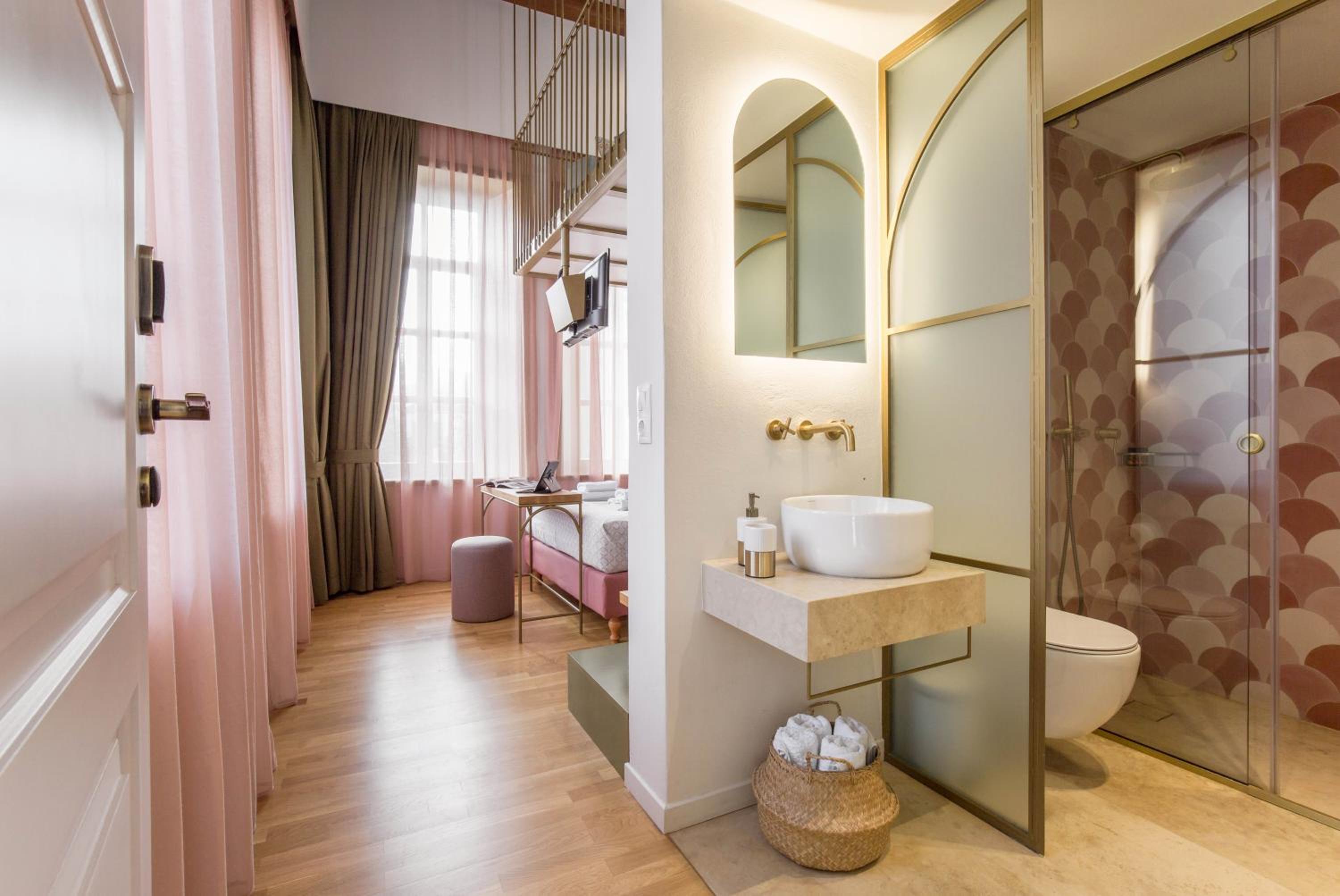 Executive Suite