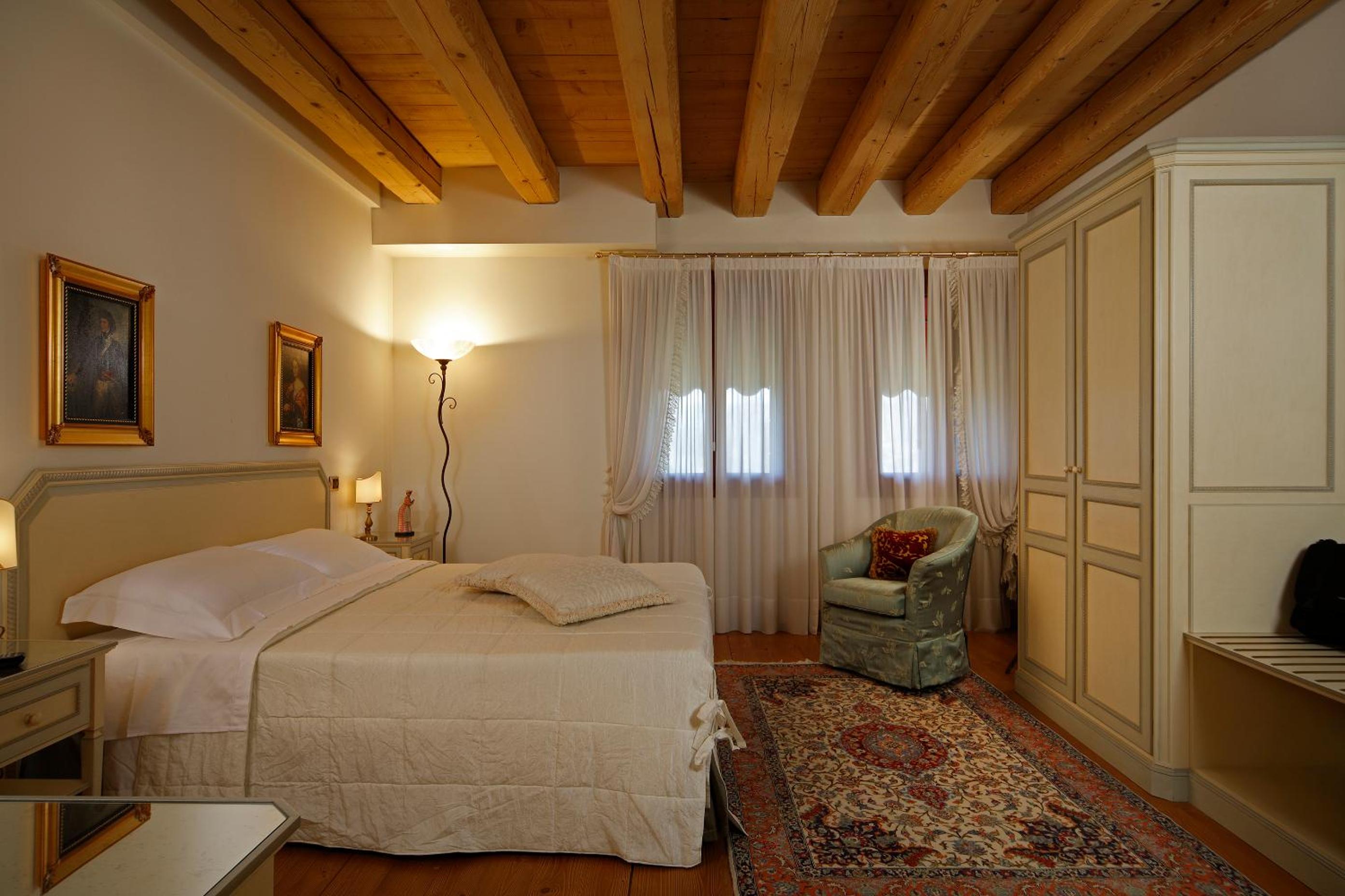 Standard Double Room photo 1