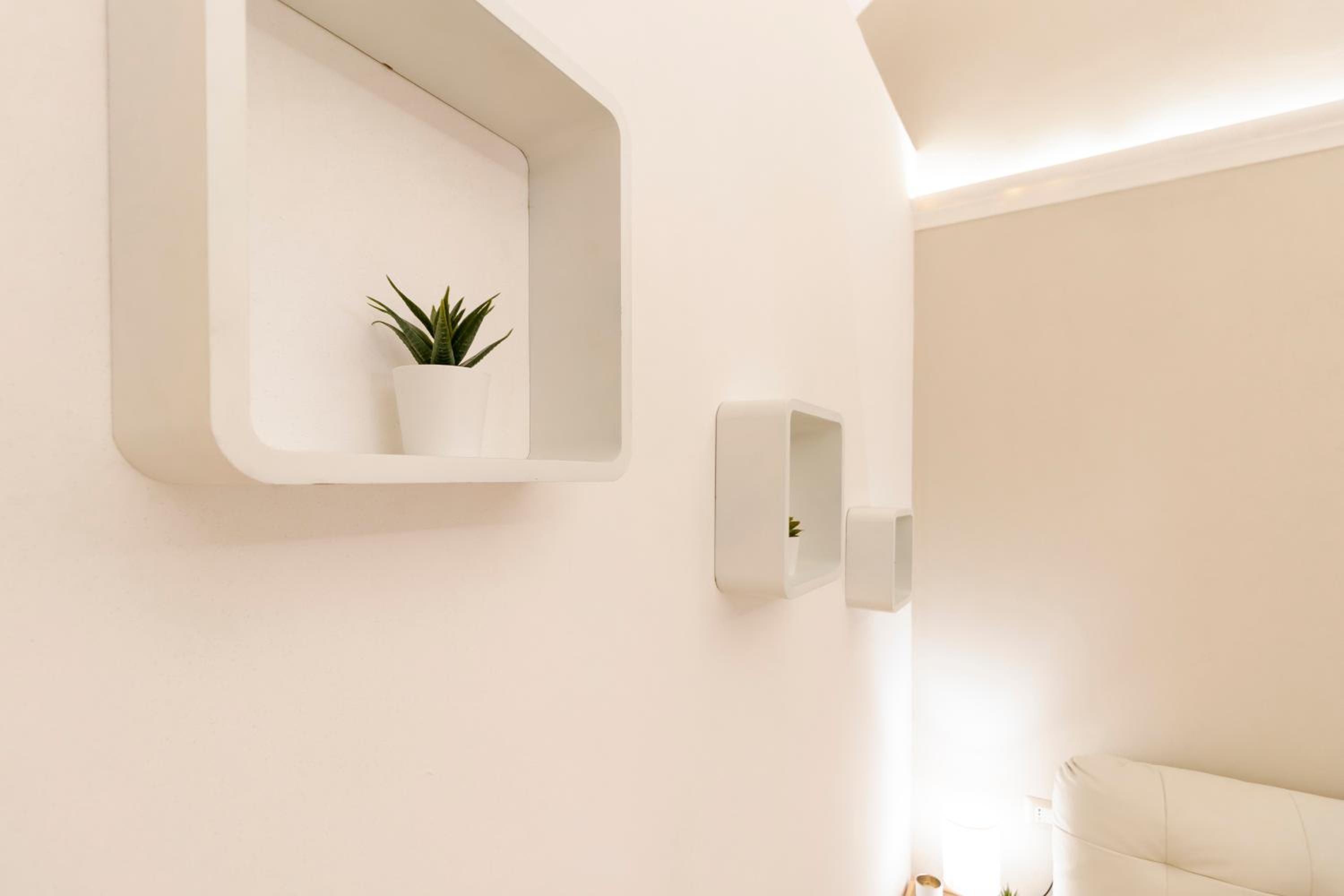 One-Bedroom House - Photo 10
