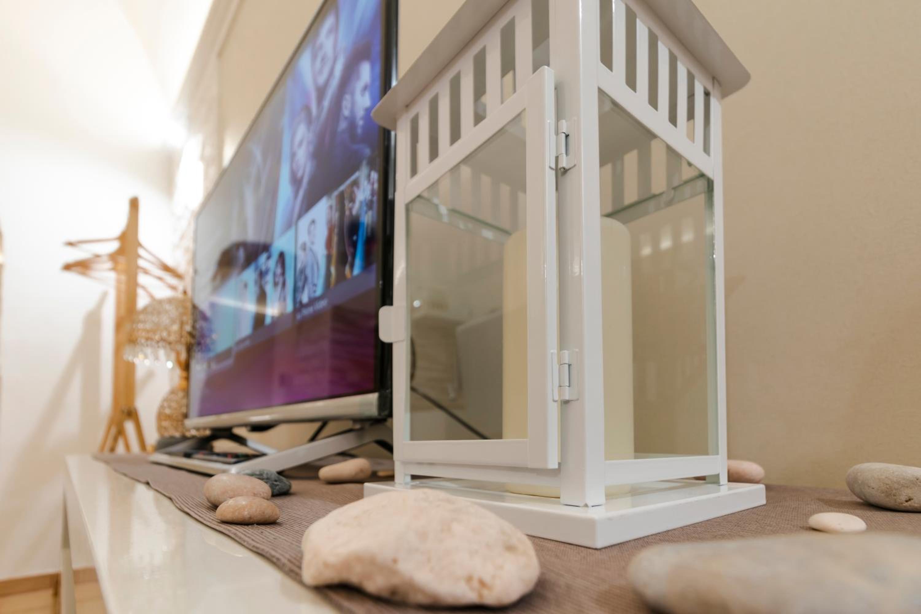 One-Bedroom House - Photo 13