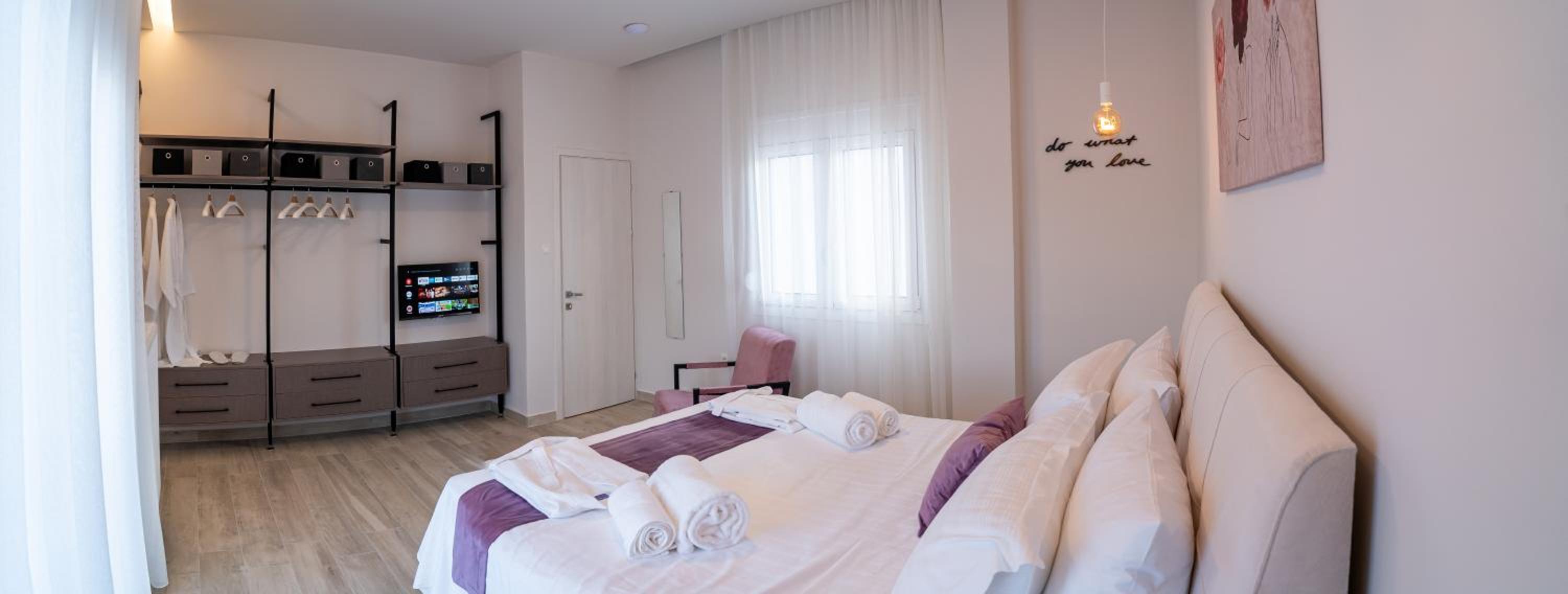 Deluxe Apartment - Photo 19