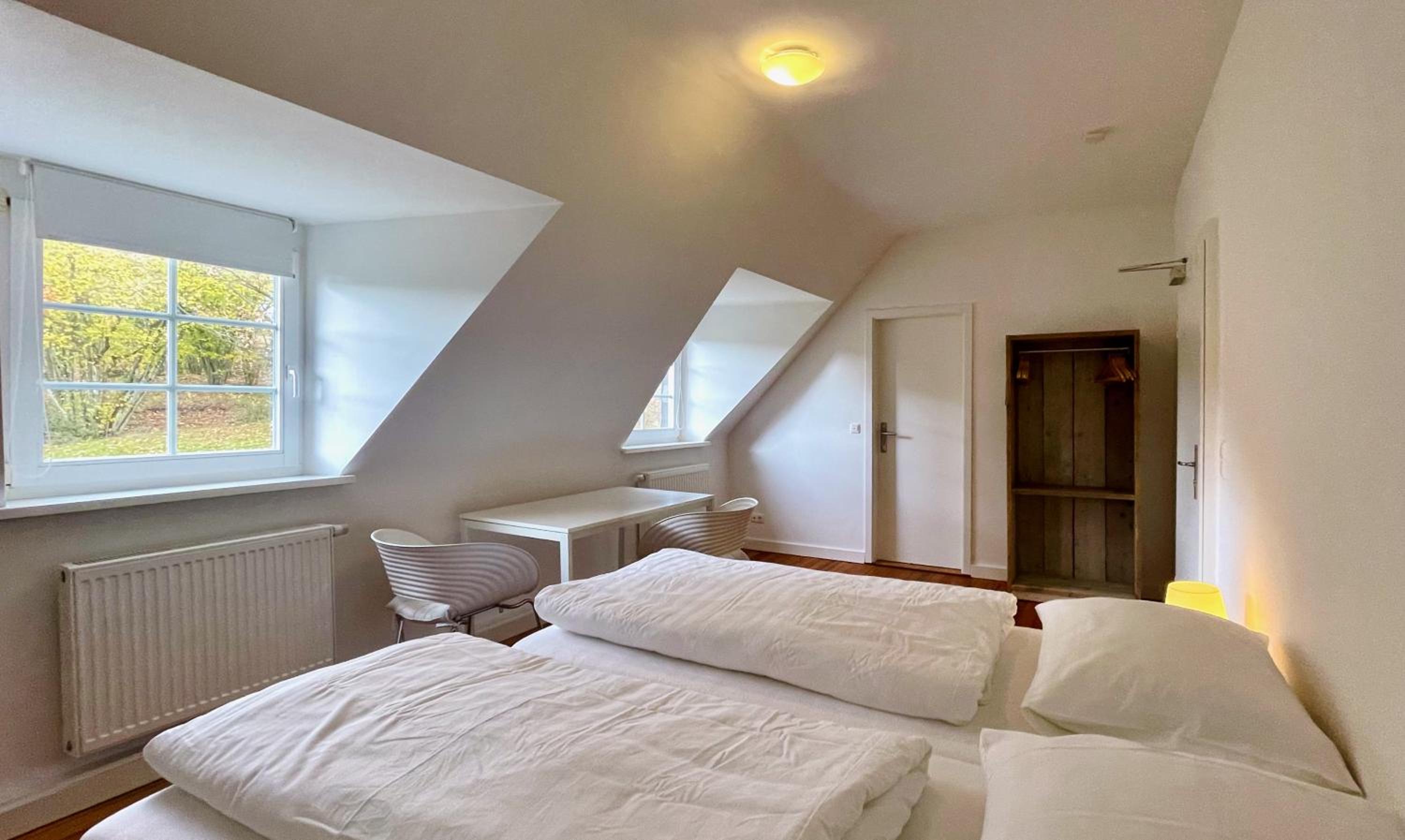 Double Room with Private Bathroom - Photo 1