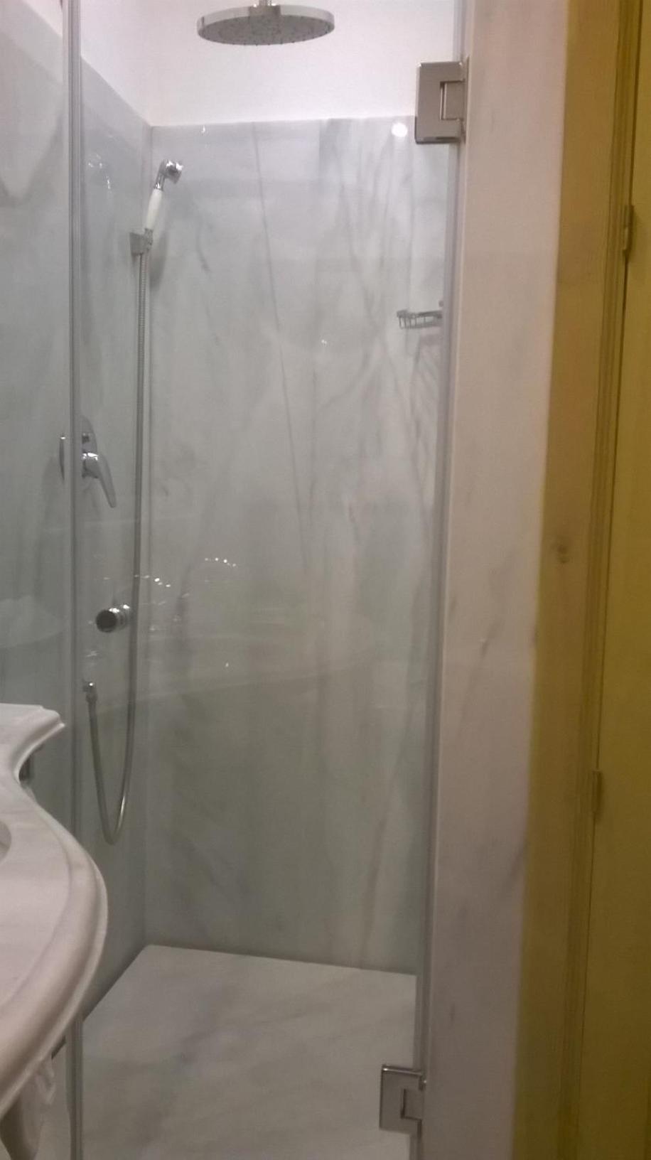 Classic Double Room - Photo 8