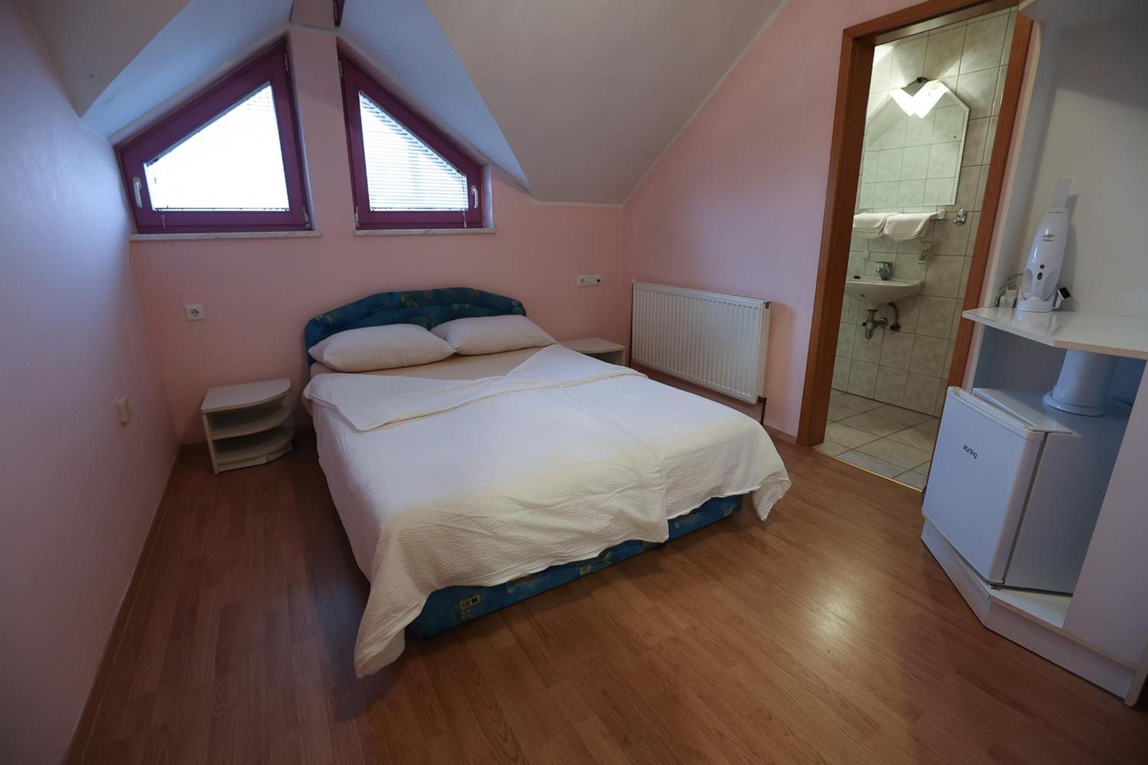 Double Room With Private Bathroom