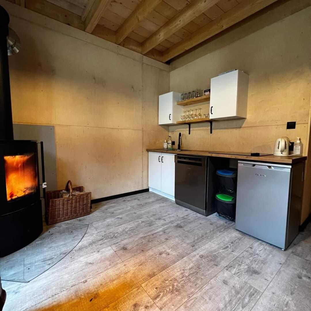 Studio Apartment - Photo 15