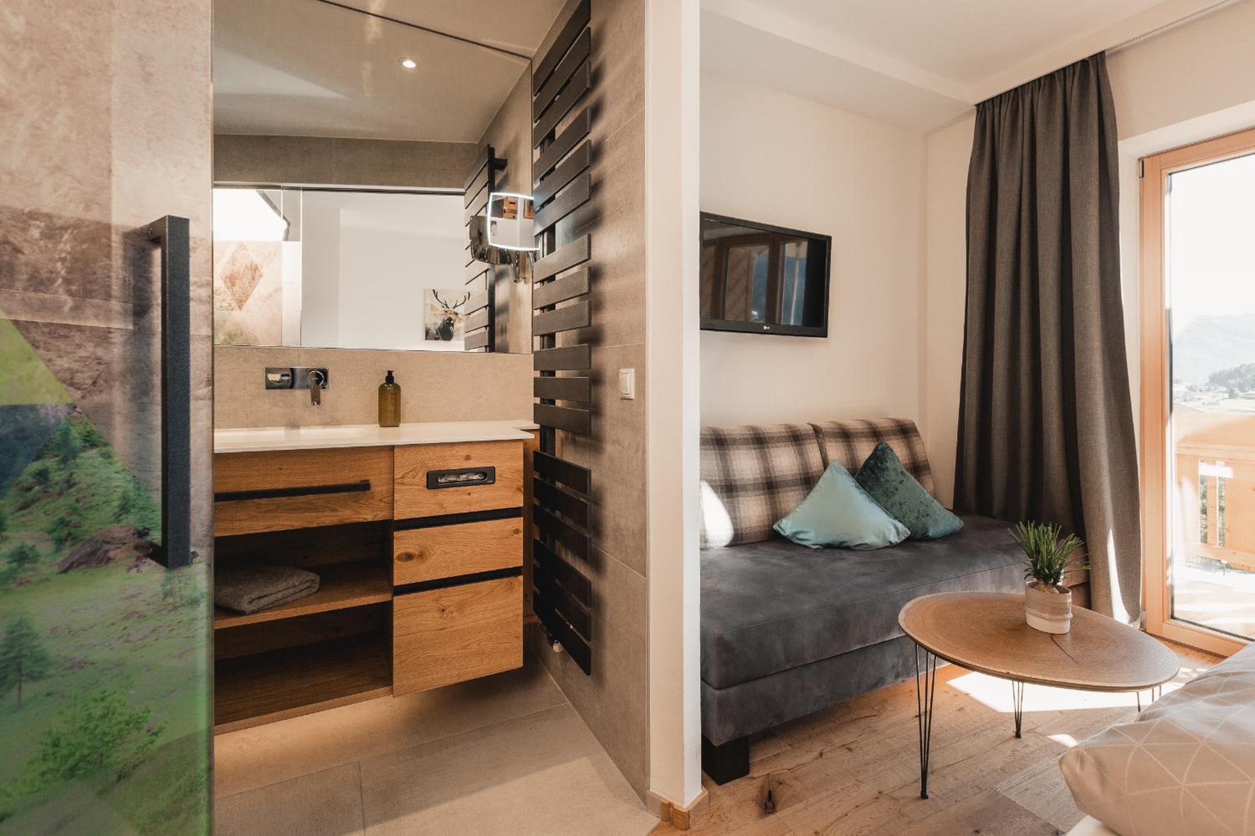 Triple Room with Balcony - Photo 5