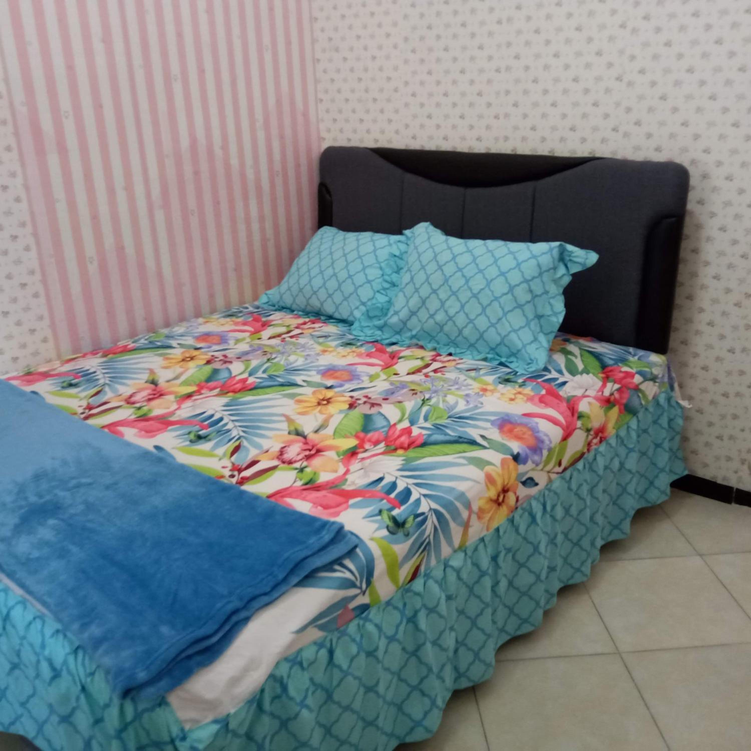 Four-Bedroom House photo 2