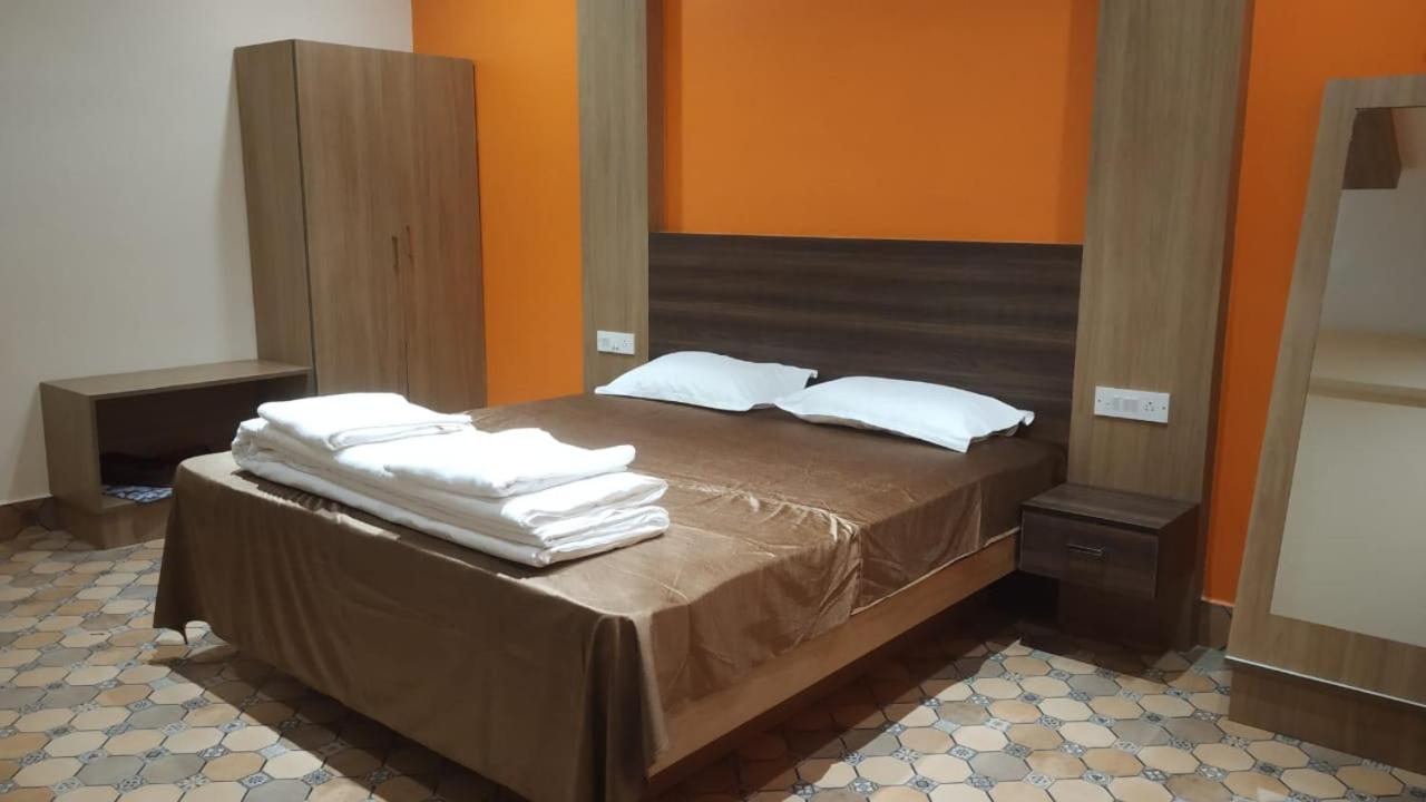 Deluxe Room - Photo 21